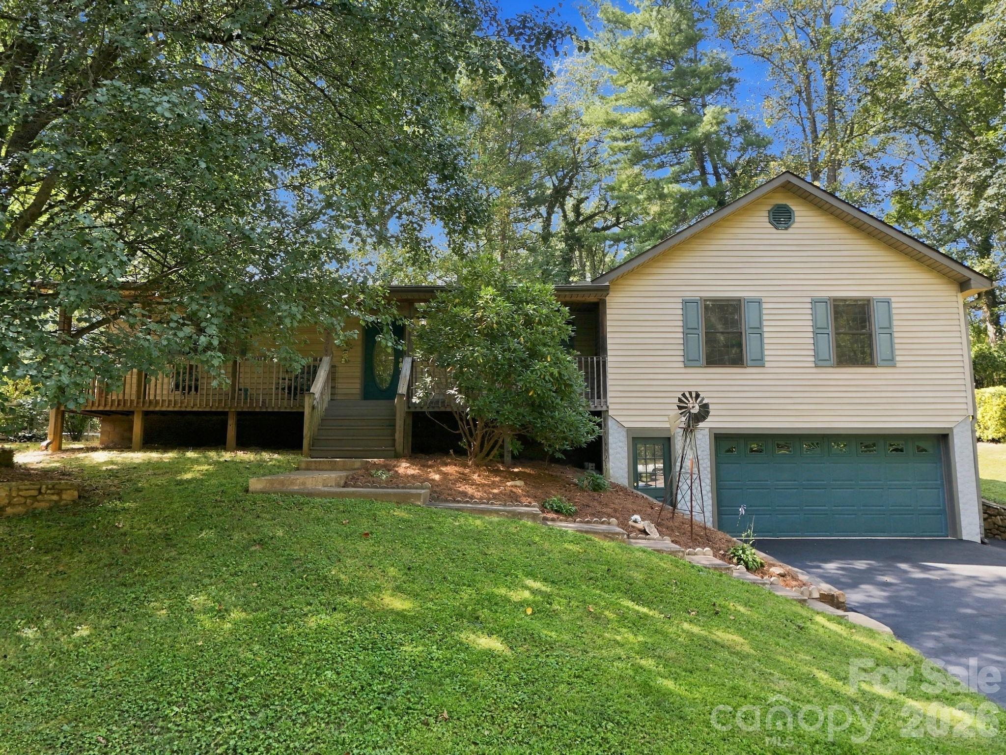 Welcome to Haw Creek! - 6 Cisco Road, Asheville