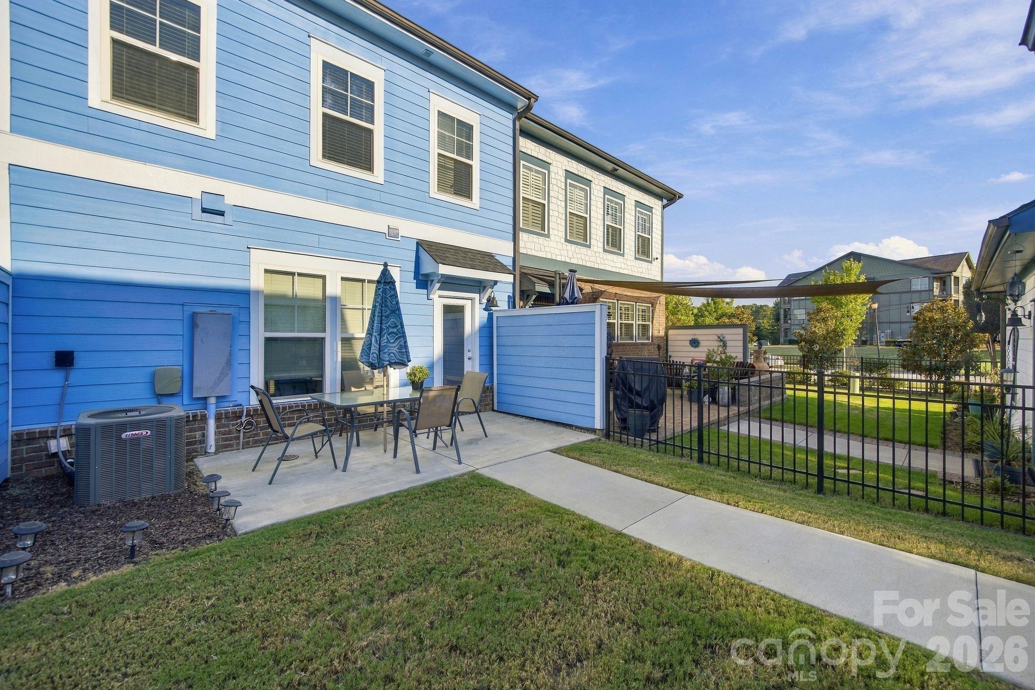 Townhouse at 688 Dunkins Ferry Road, Rock Hill, photo 26 of 43