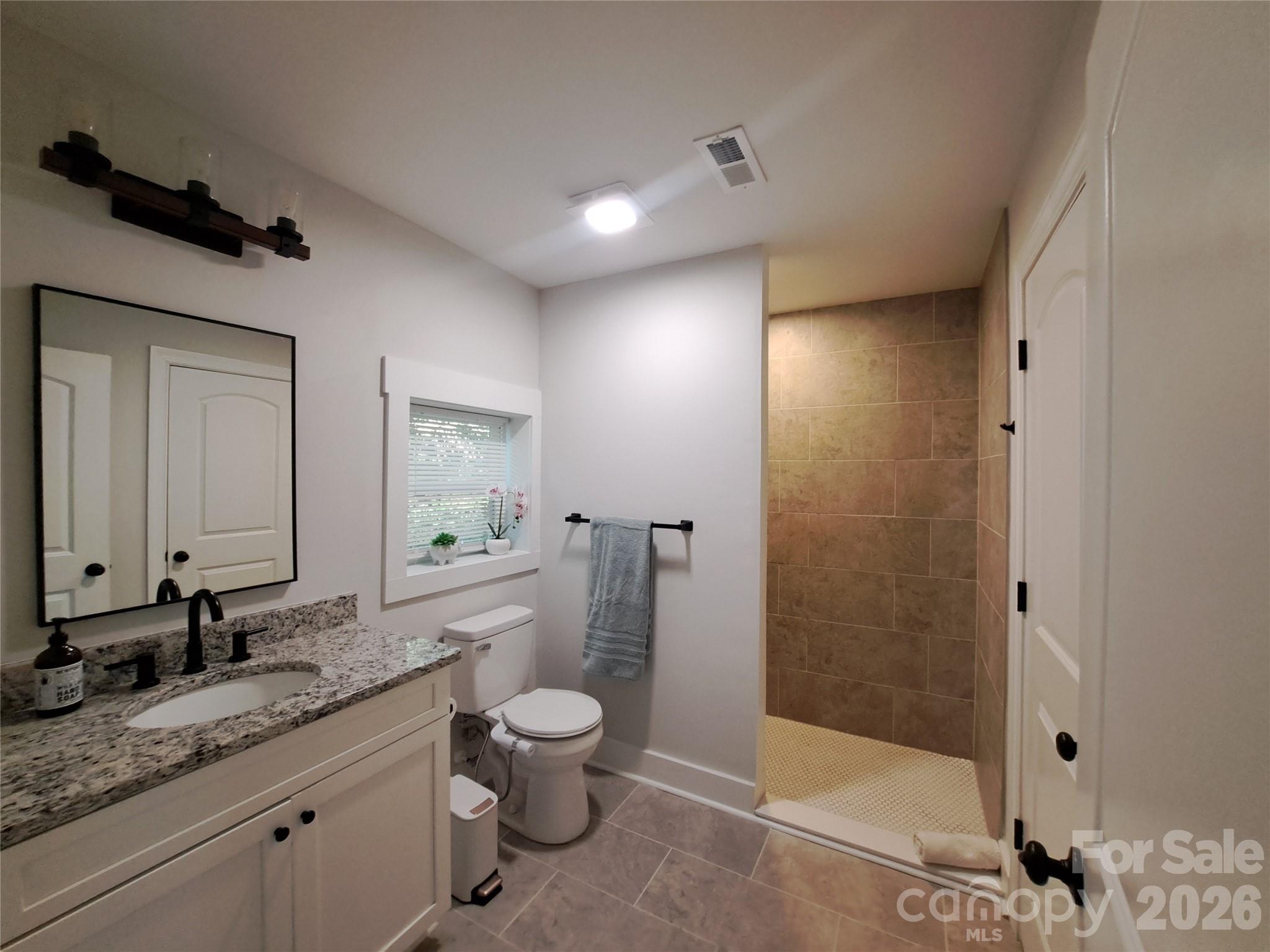 Single Family Residence at 425 Hilbert Road, Rockwell, photo 11 of 19