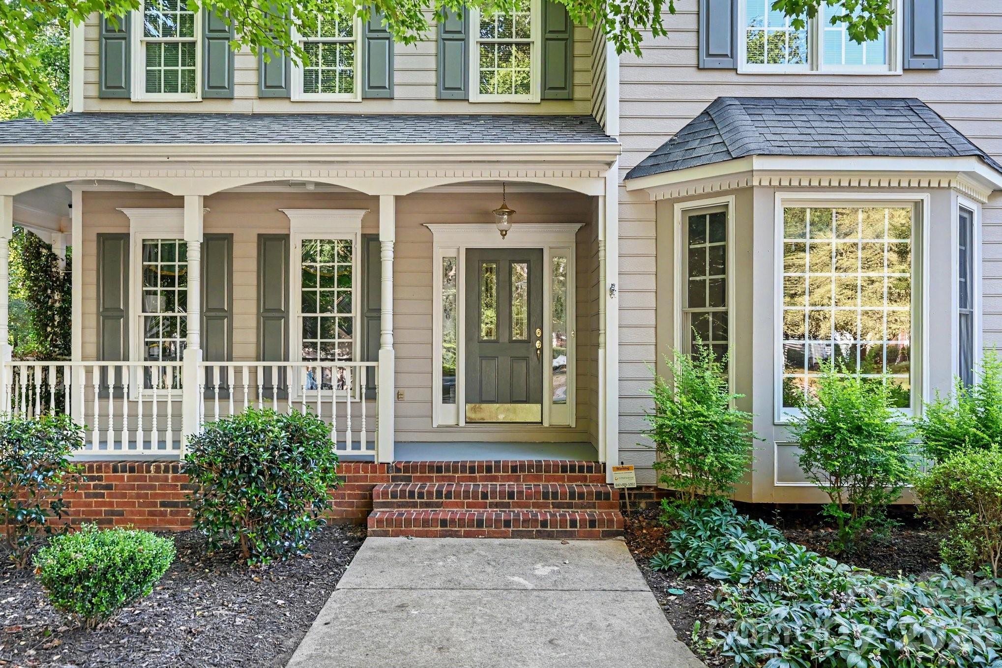Single Family Residence at 130 River Wood Drive, Fort Mill, photo 5 of 45