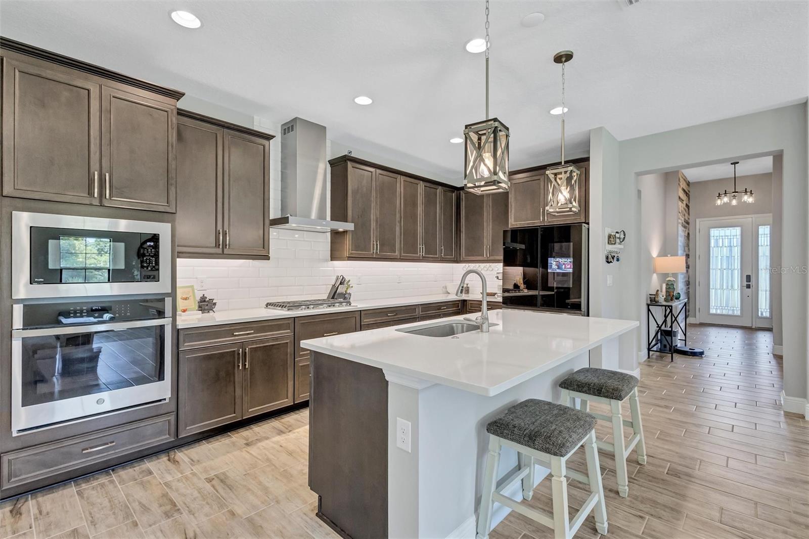 Natural gas stove top - 12717 OAK HILL WAY, PARRISH