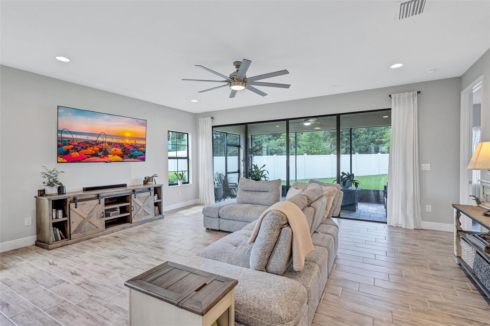 Single Family Residence at 12717 OAK HILL WAY, PARRISH, photo 11 of 62