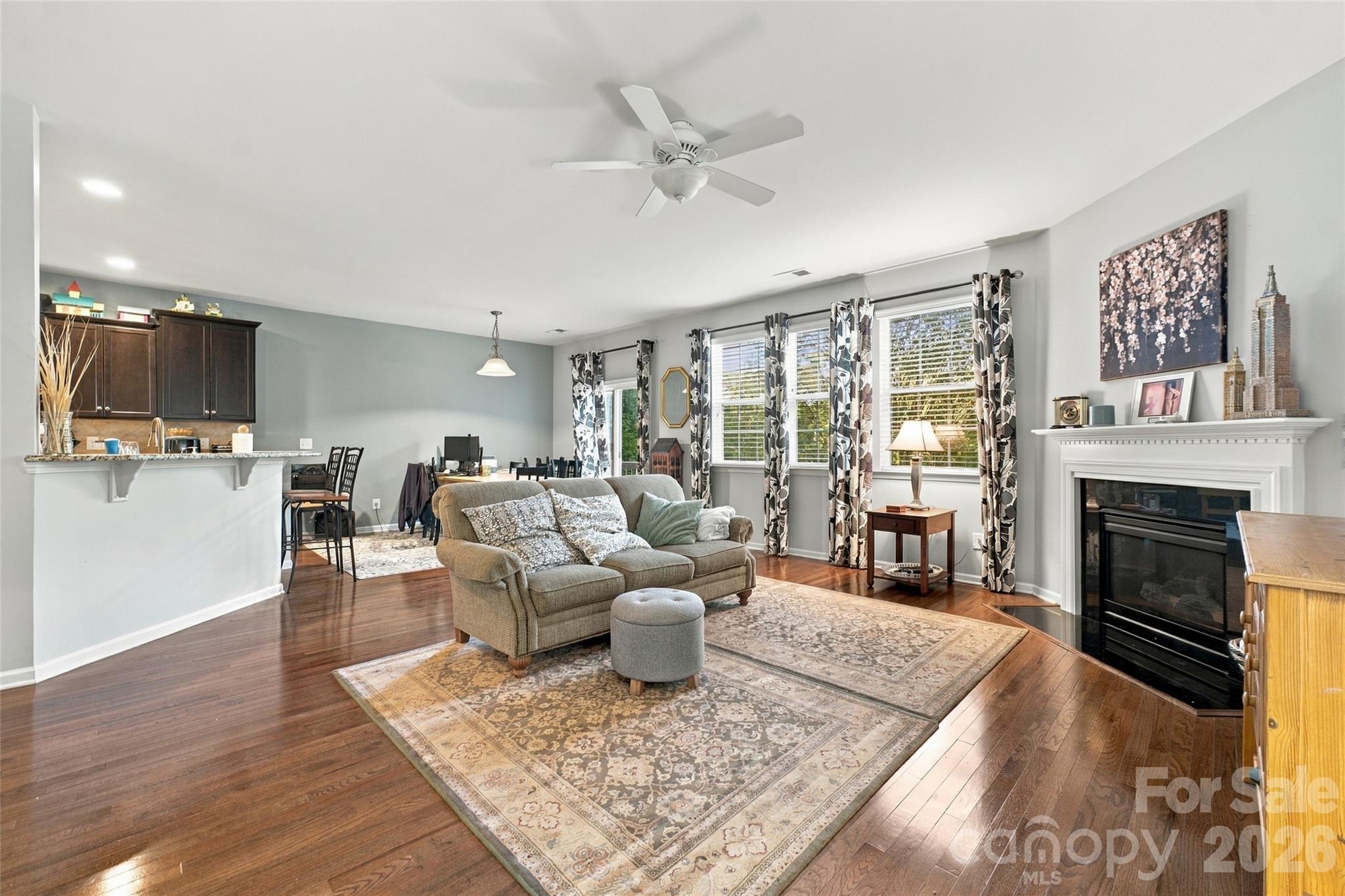 Single Family Residence at 2440 Flintshire Lane, Gastonia, photo 3 of 48