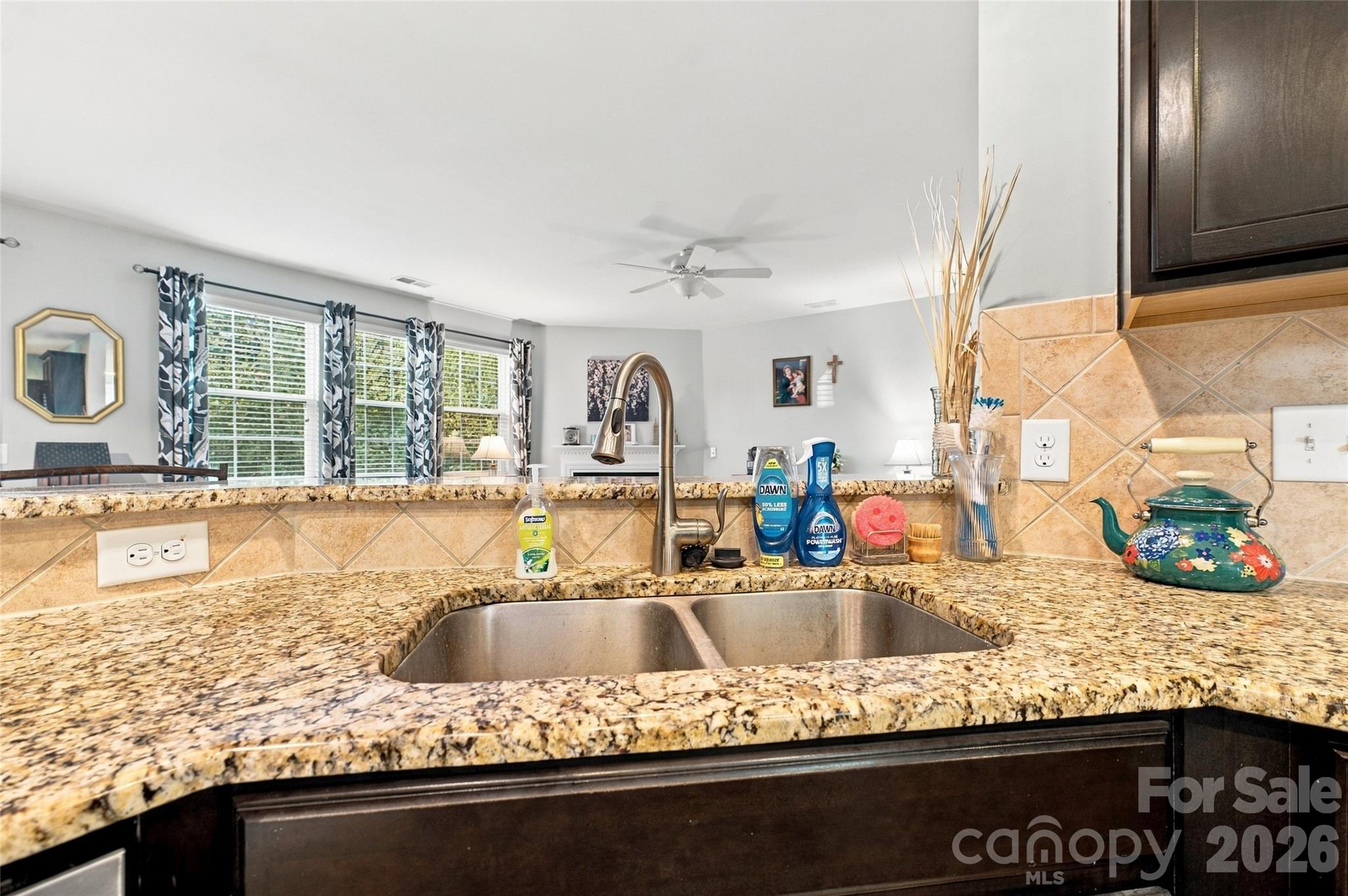 Single Family Residence at 2440 Flintshire Lane, Gastonia, photo 14 of 48