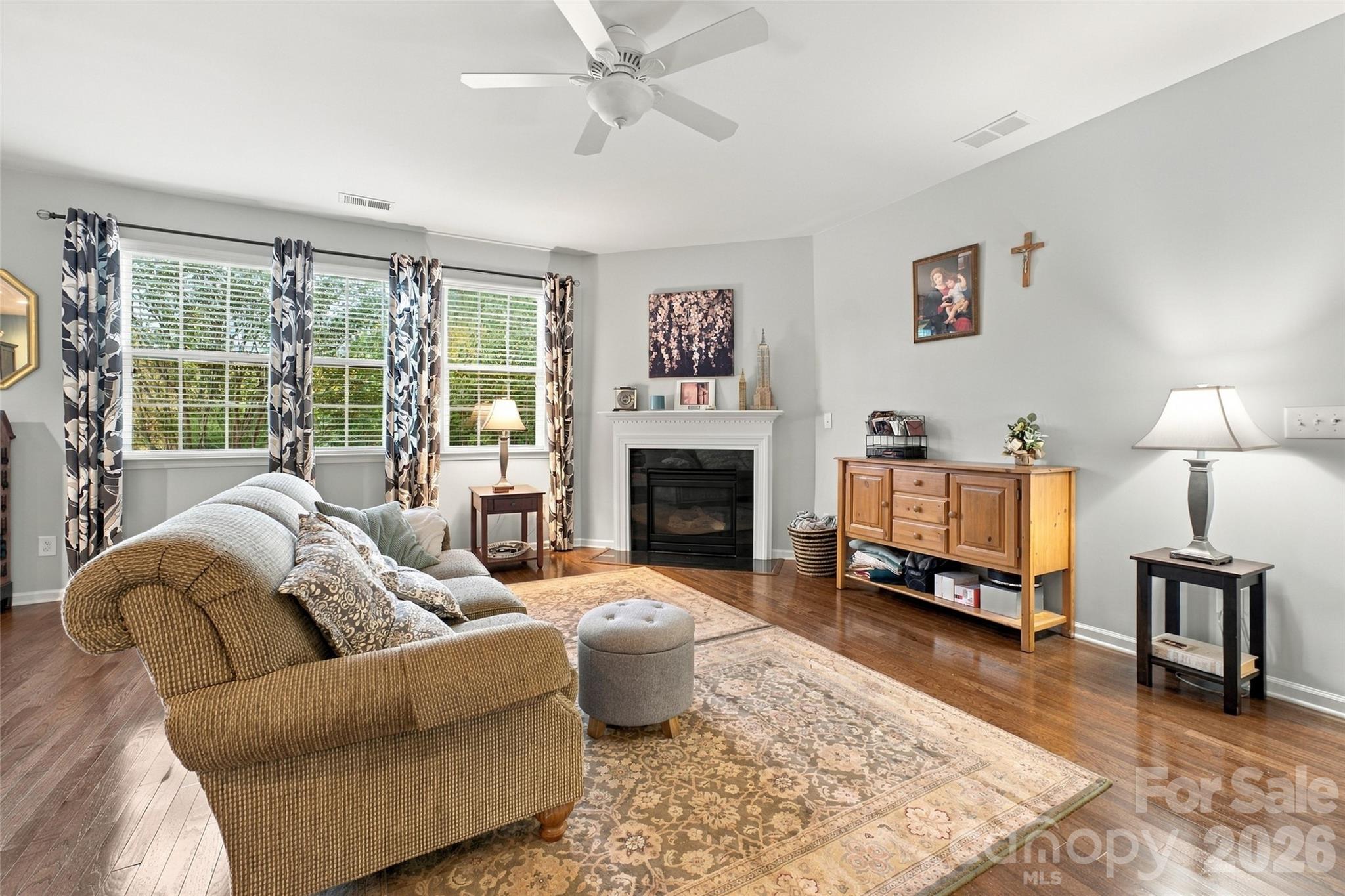 Single Family Residence at 2440 Flintshire Lane, Gastonia, photo 17 of 48
