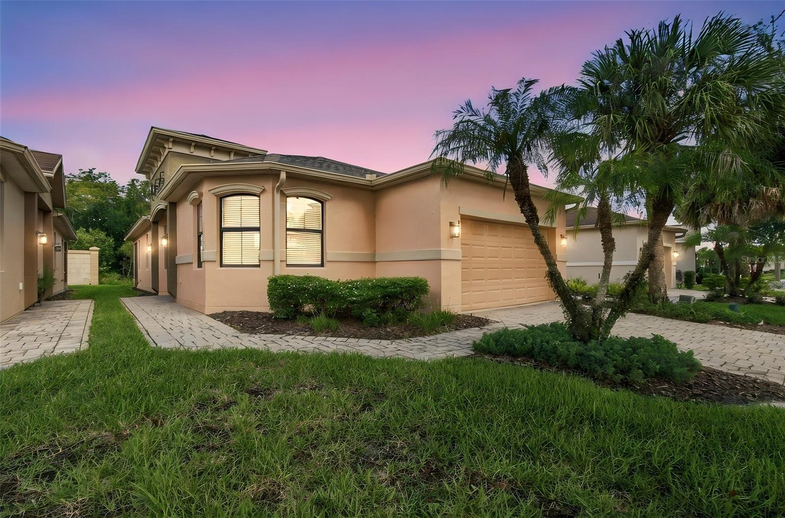 884 GRAND CANAL DR