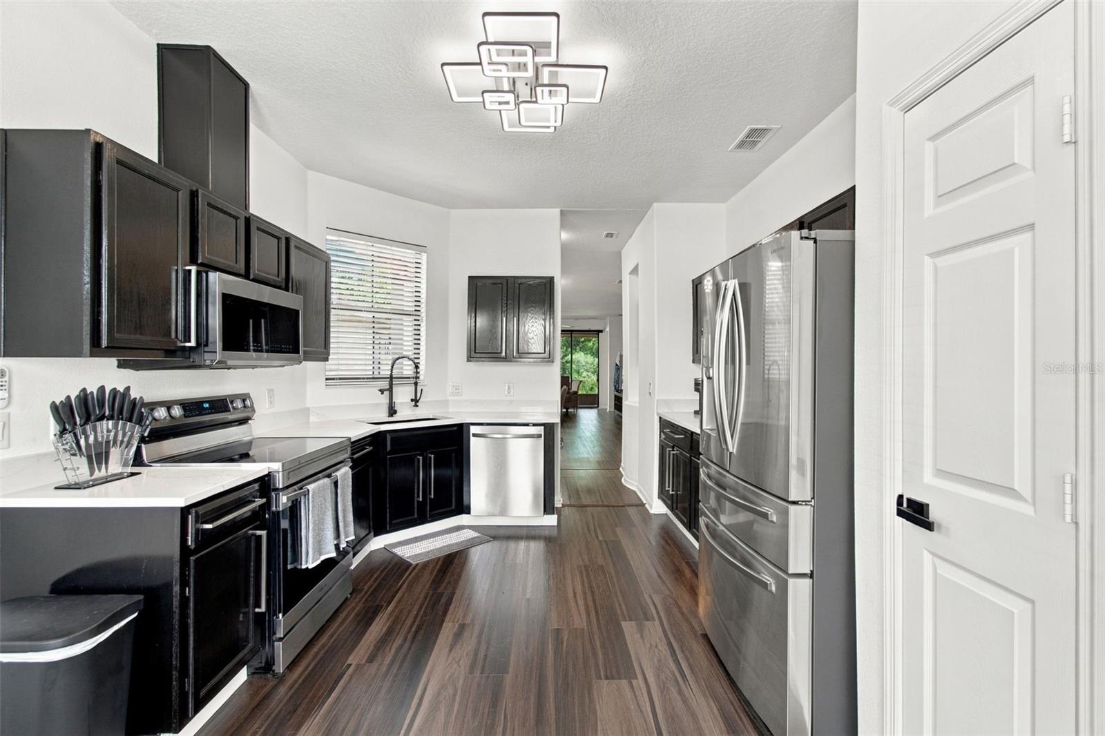 Newly updated - 884 GRAND CANAL DR, KISSIMMEE