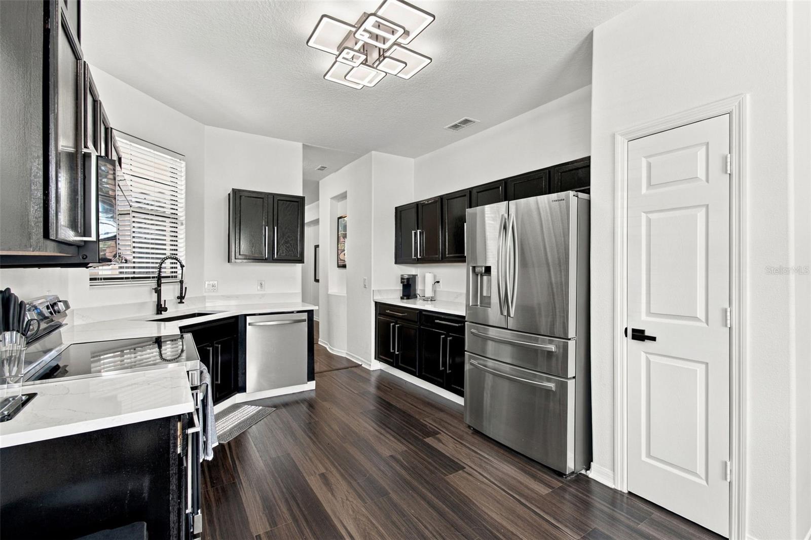 Single Family Residence at 884 GRAND CANAL DR, KISSIMMEE, photo 16 of 51