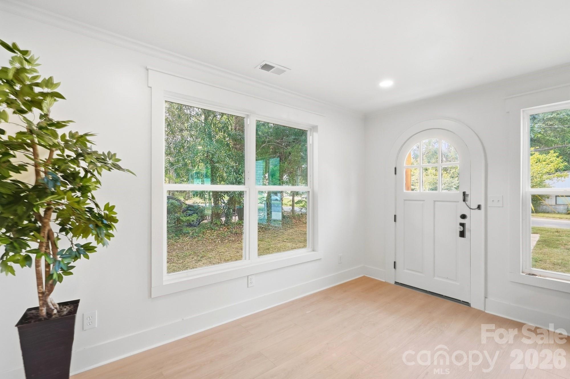 Single Family Residence at 211 Spratt Street, Fort Mill, photo 10 of 41