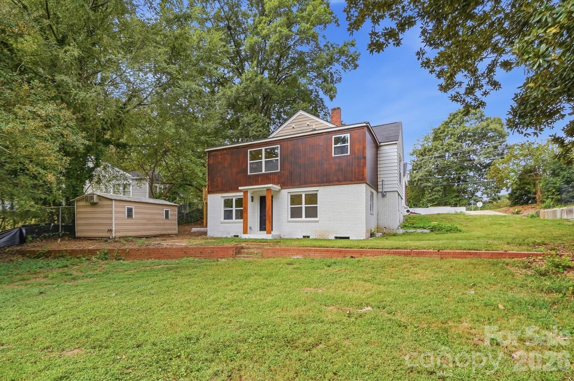 Single Family Residence at 211 Spratt Street, Fort Mill, photo 37 of 41