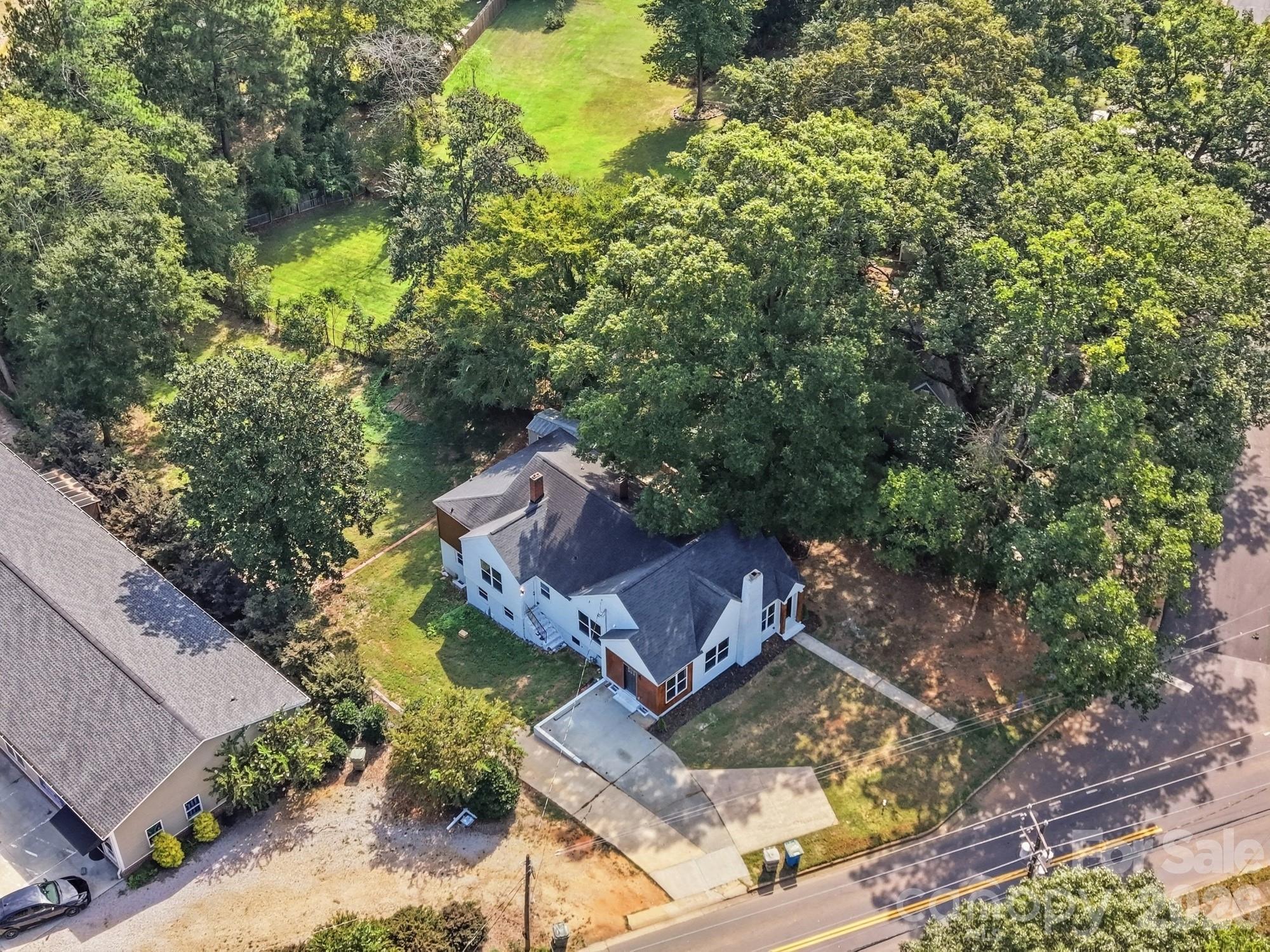Single Family Residence at 211 Spratt Street, Fort Mill, photo 39 of 41