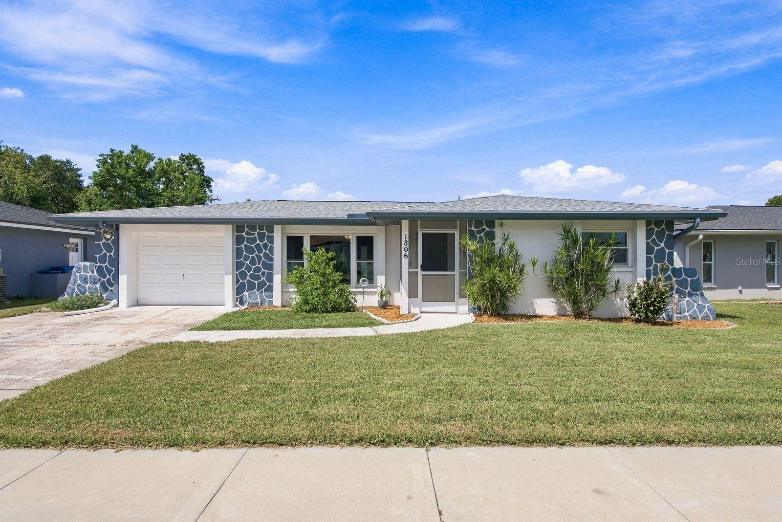 1806 DRIFTWOOD CIR S