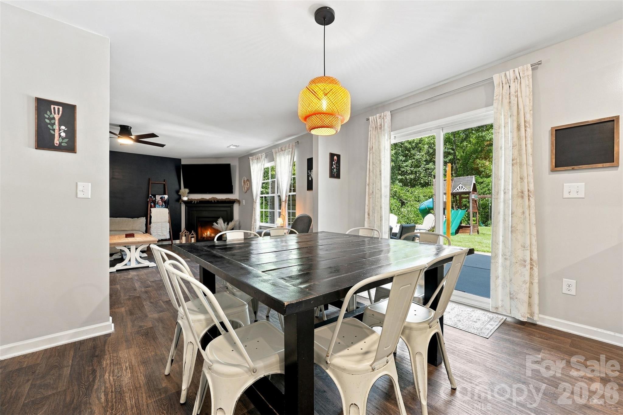 Breakfast Area into Great Room - 3103 Winesap Drive, Dallas
