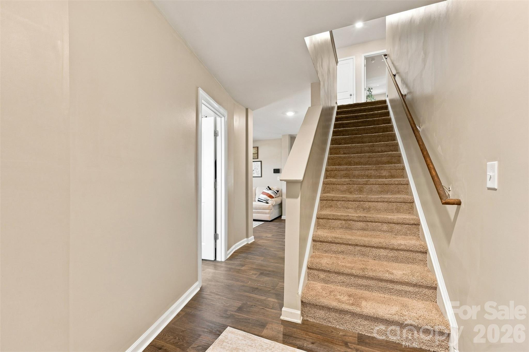 Single Family Residence at 3103 Winesap Drive, Dallas, photo 17 of 47
