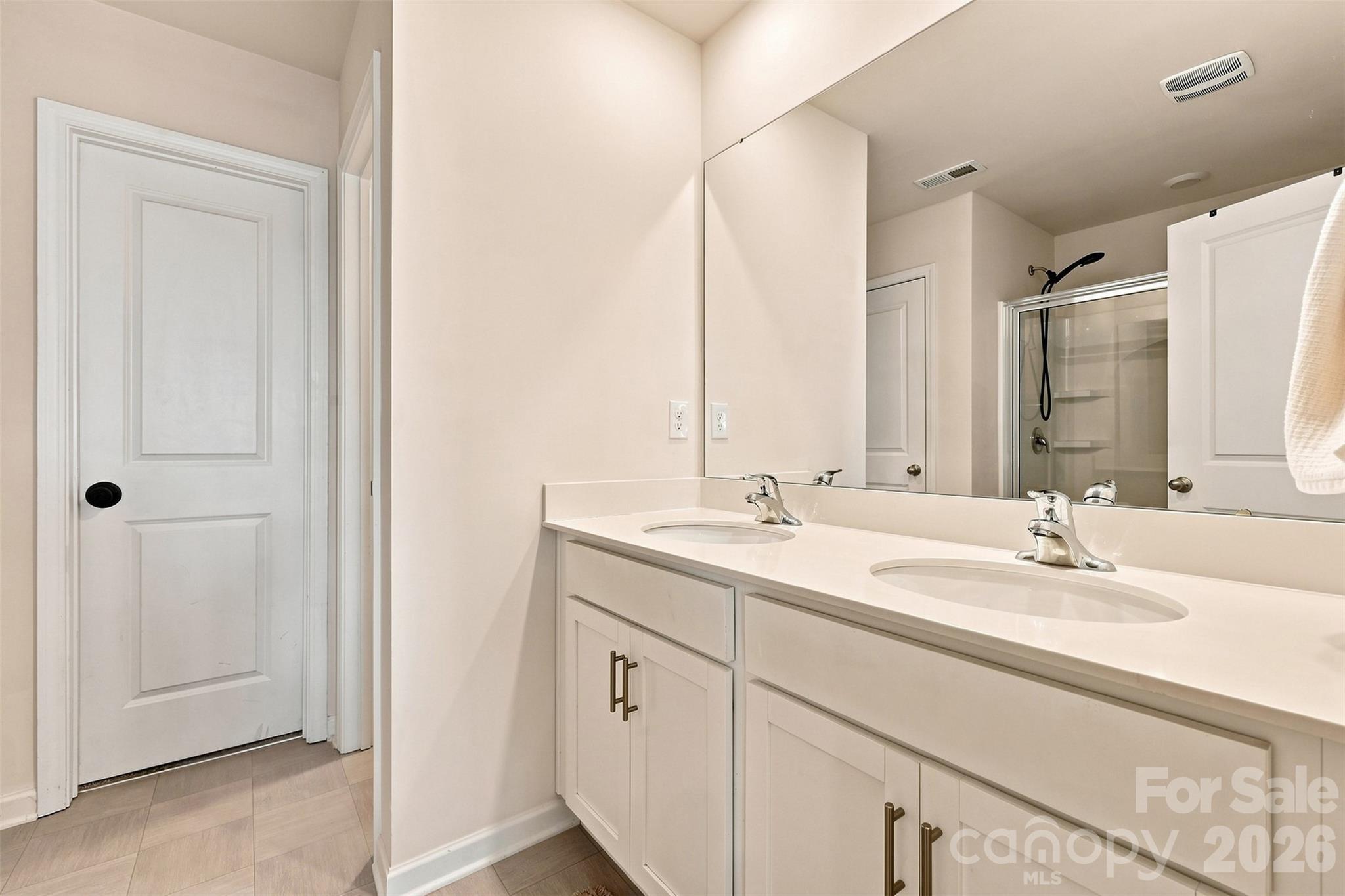 Primary Bath - 3103 Winesap Drive, Dallas