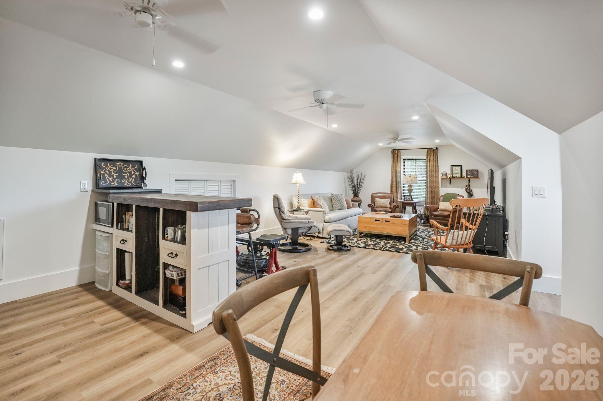 Garage Living Space - 2039 Cane Creek Road, Fletcher