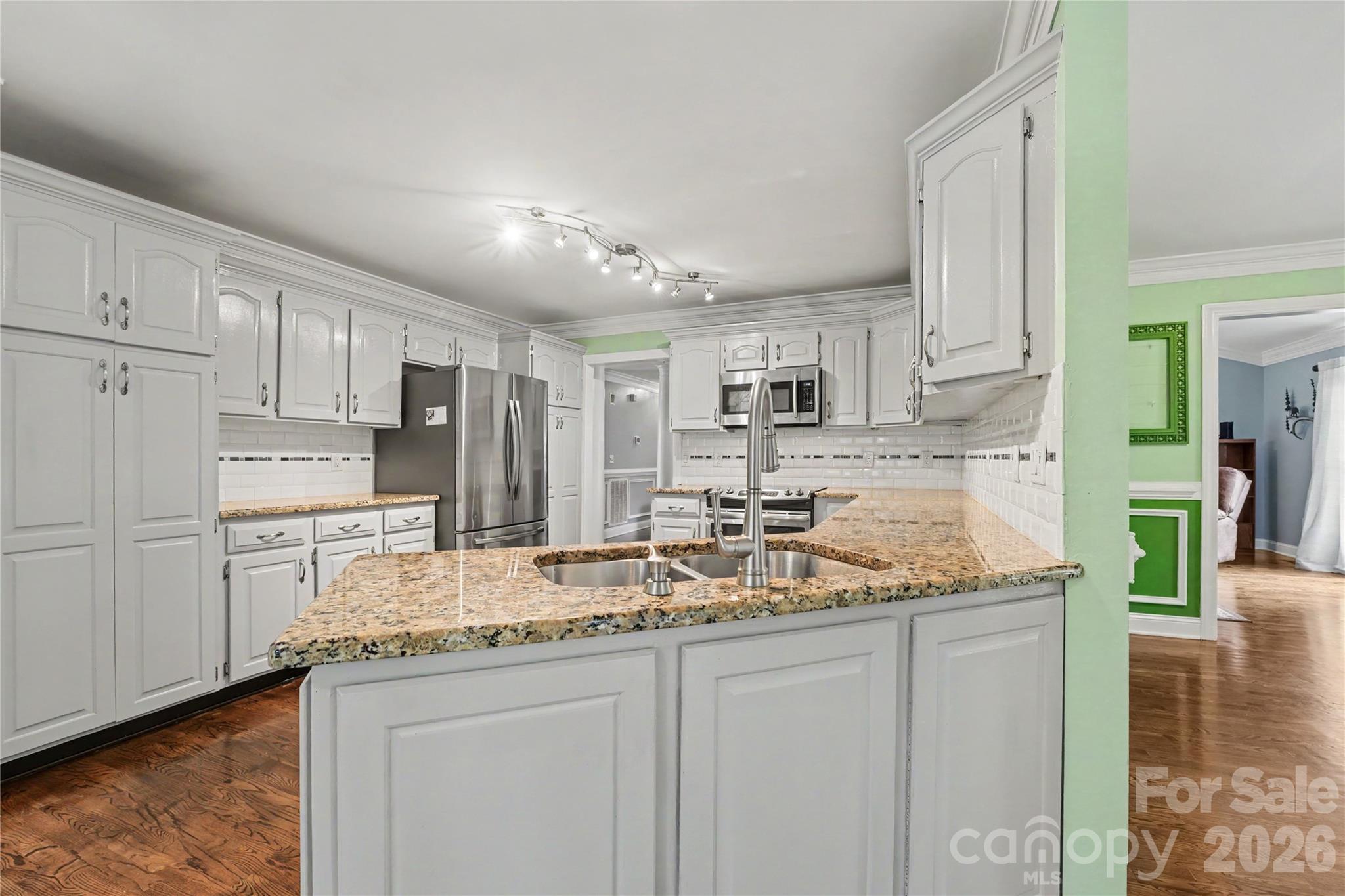 Single Family Residence at 1085 Merrywood Drive, Newton, photo 9 of 35