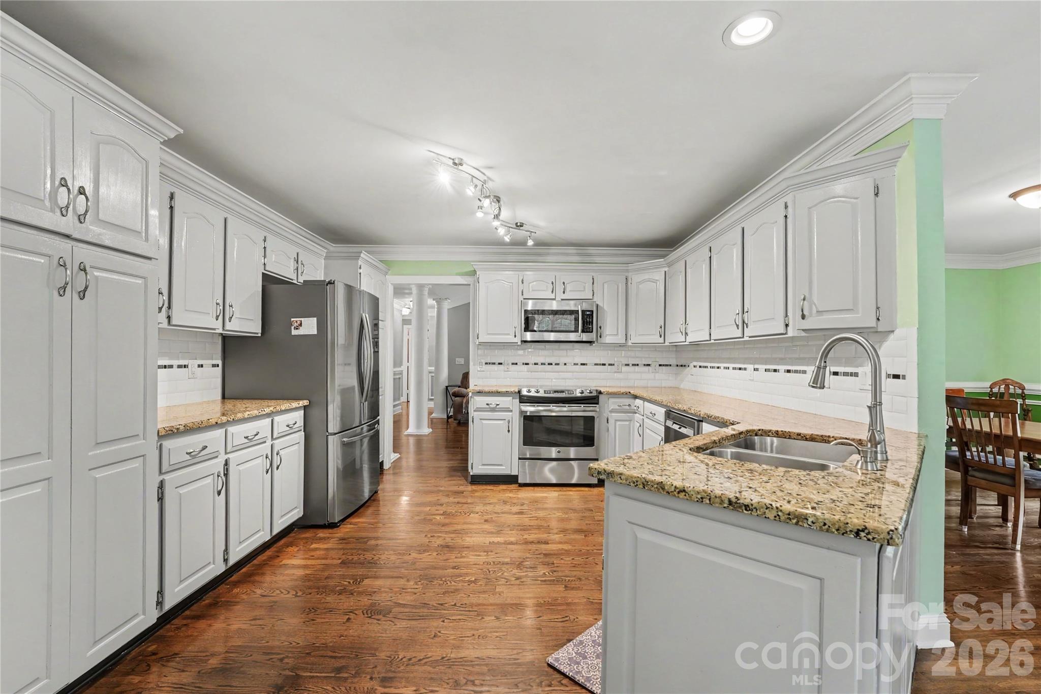 Single Family Residence at 1085 Merrywood Drive, Newton, photo 10 of 35