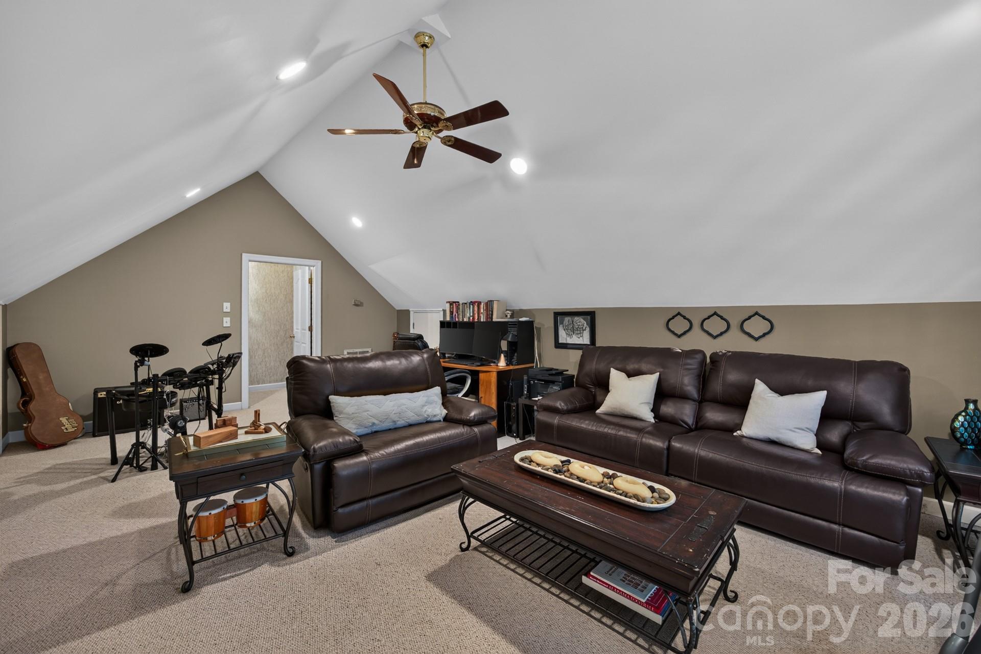 Single Family Residence at 190 Bonaventure Drive, Salisbury, photo 23 of 30