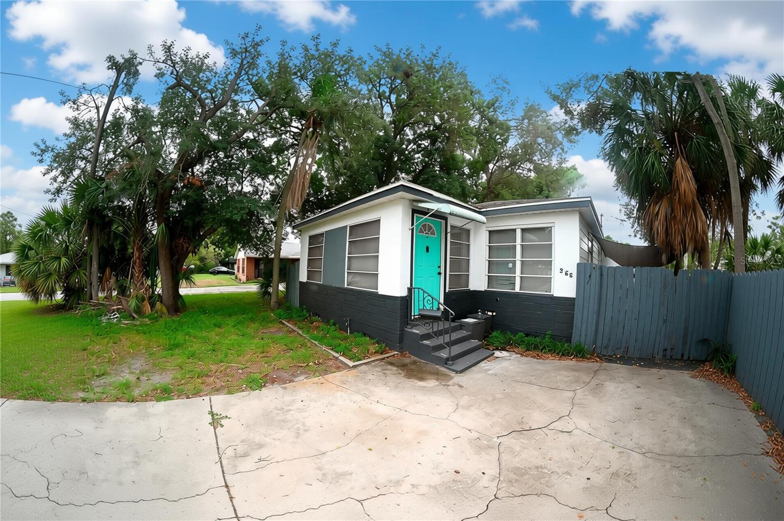 366 45TH AVE N