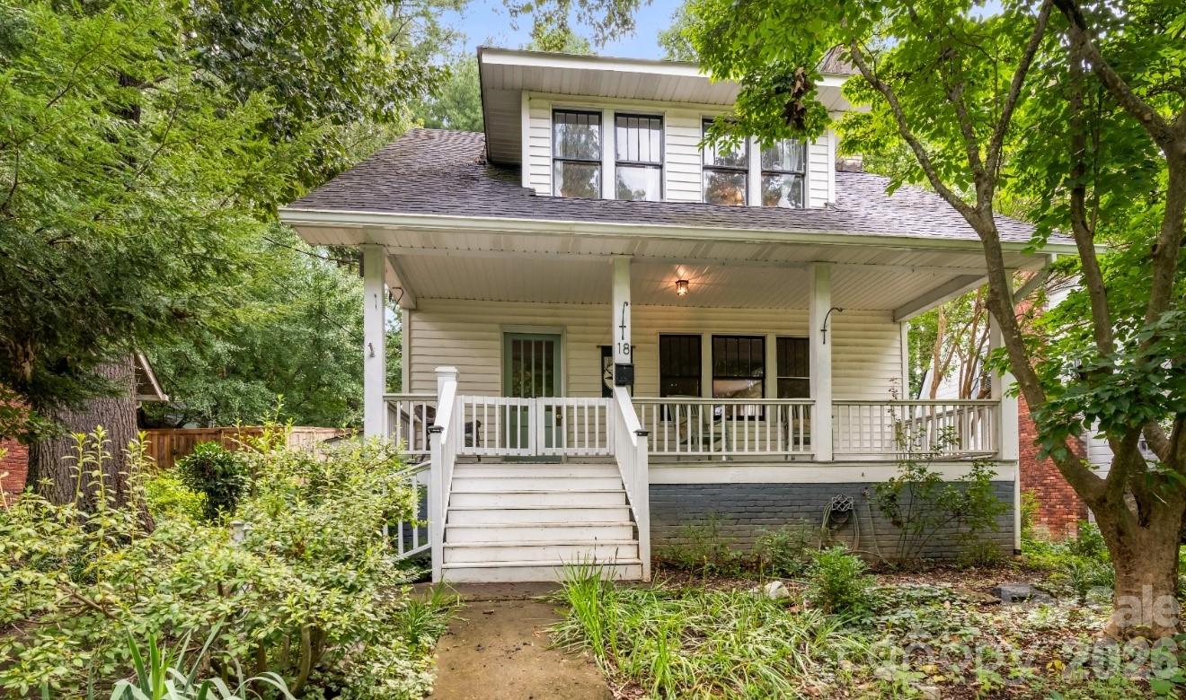 Single Family Residence at 18 Westover Drive, Asheville, photo 2 of 33