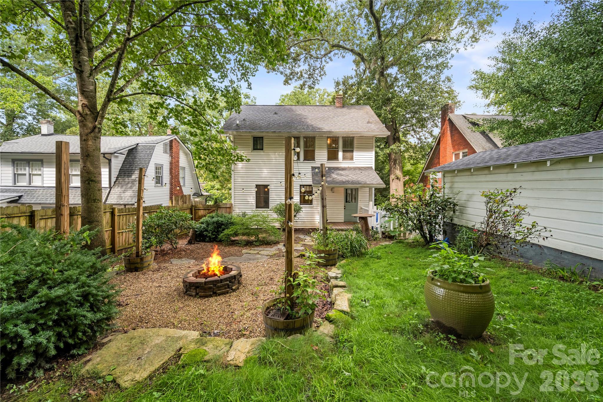 Single Family Residence at 18 Westover Drive, Asheville, photo 5 of 33