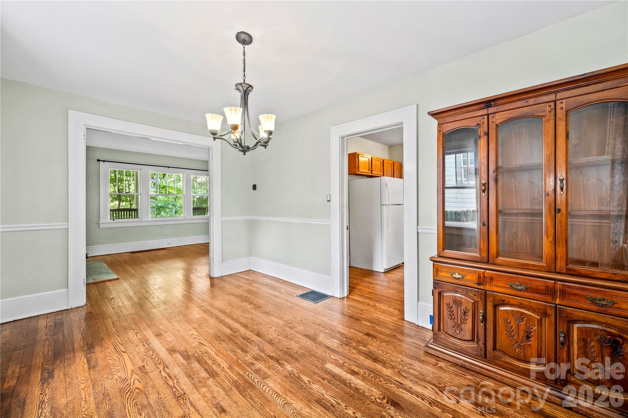 Single Family Residence at 18 Westover Drive, Asheville, photo 10 of 33