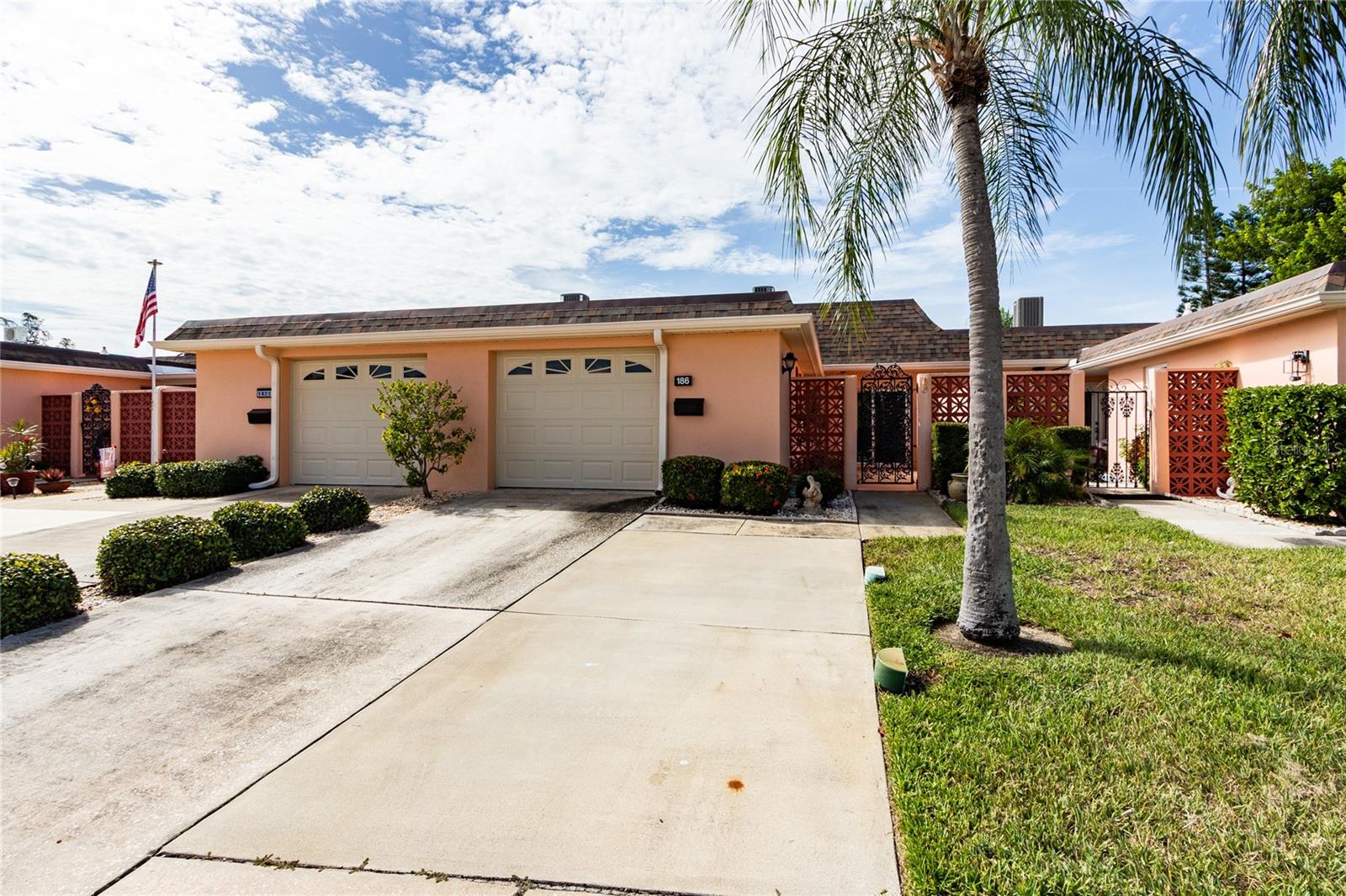 Villa at 186 BOCA CIEGA POINT SOUTH BLVD, ST PETERSBURG, photo 4 of 67