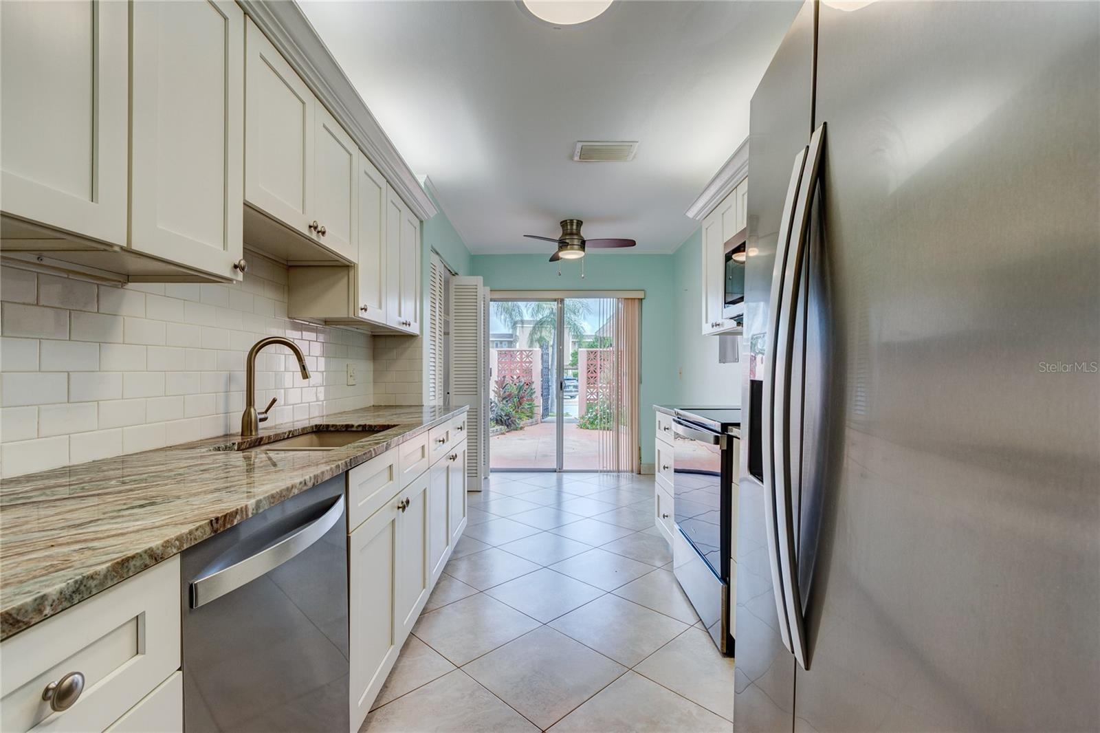 Villa at 186 BOCA CIEGA POINT SOUTH BLVD, ST PETERSBURG, photo 14 of 67