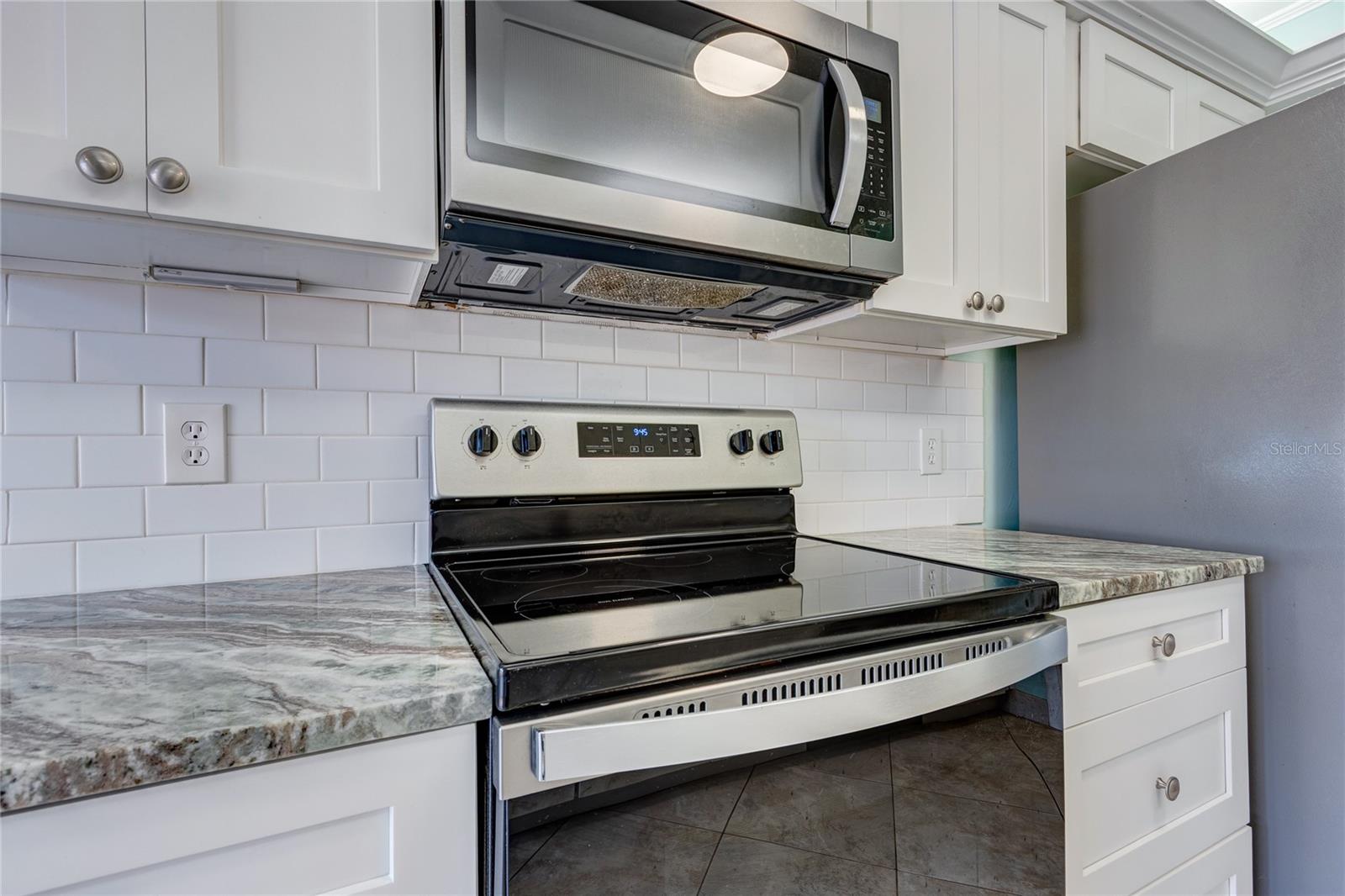 Villa at 186 BOCA CIEGA POINT SOUTH BLVD, ST PETERSBURG, photo 18 of 67