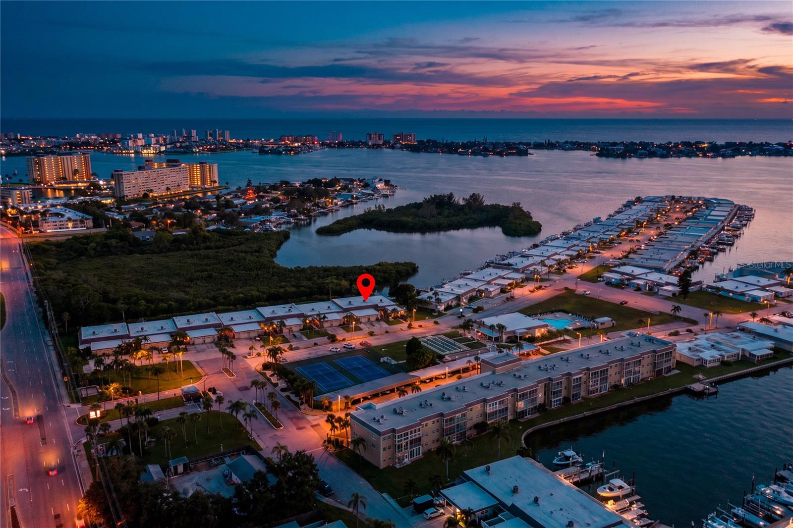 Villa at 186 BOCA CIEGA POINT SOUTH BLVD, ST PETERSBURG, photo 60 of 67
