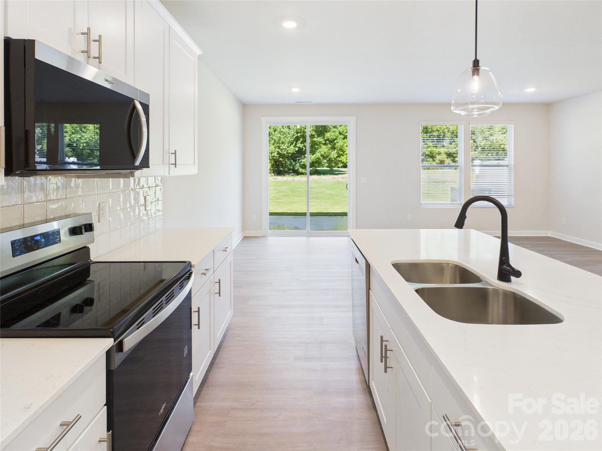 Townhouse at 105 Dilling Street N, Kings Mountain, photo 11 of 37