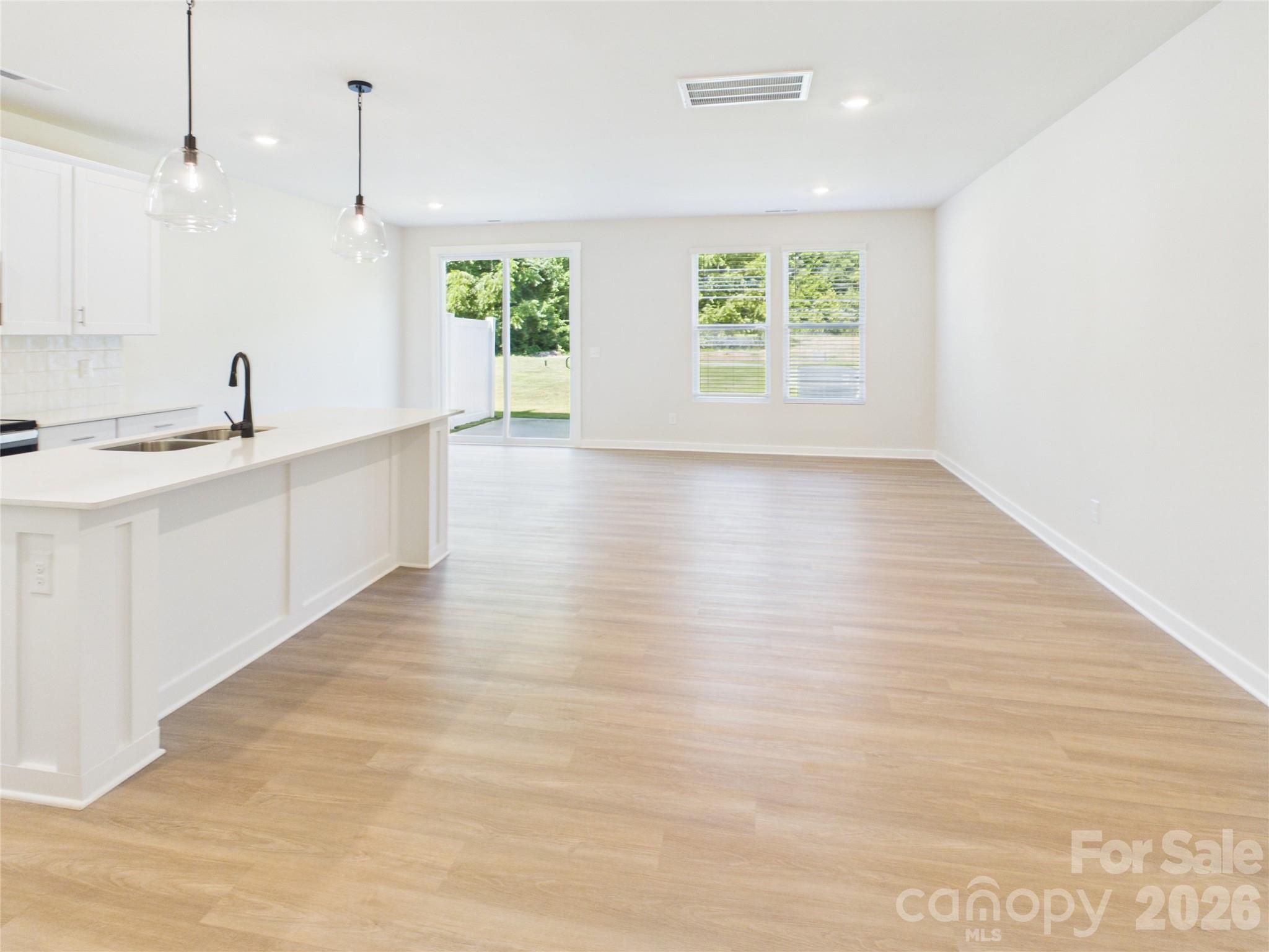 Townhouse at 105 Dilling Street N, Kings Mountain, photo 14 of 37