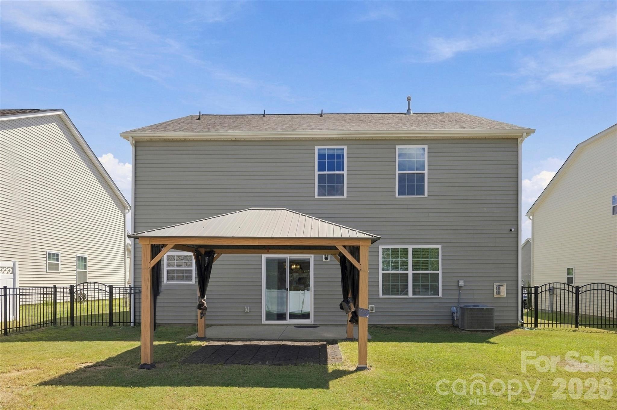Single Family Residence at 7572 Nolen Farm Drive, Gastonia, photo 38 of 45