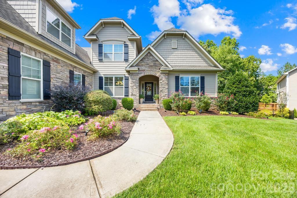 Single Family Residence at 108 Butler Drive, Mooresville, photo 6 of 46