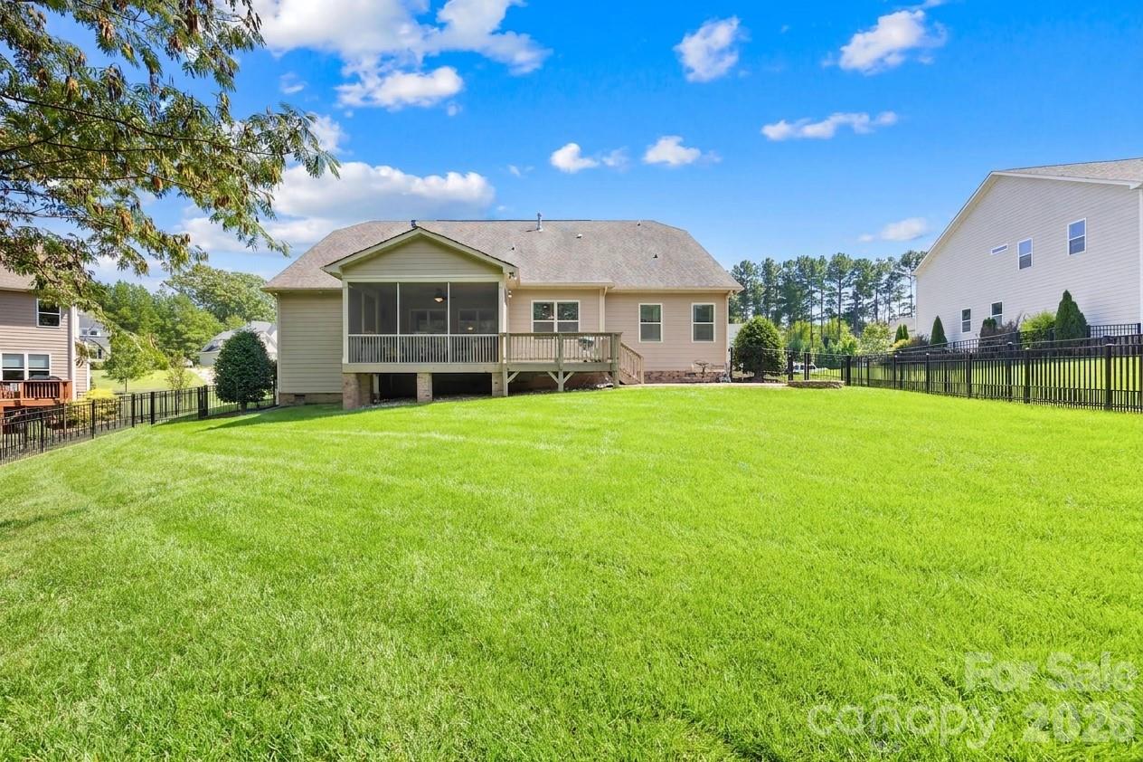 Single Family Residence at 108 Butler Drive, Mooresville, photo 41 of 46