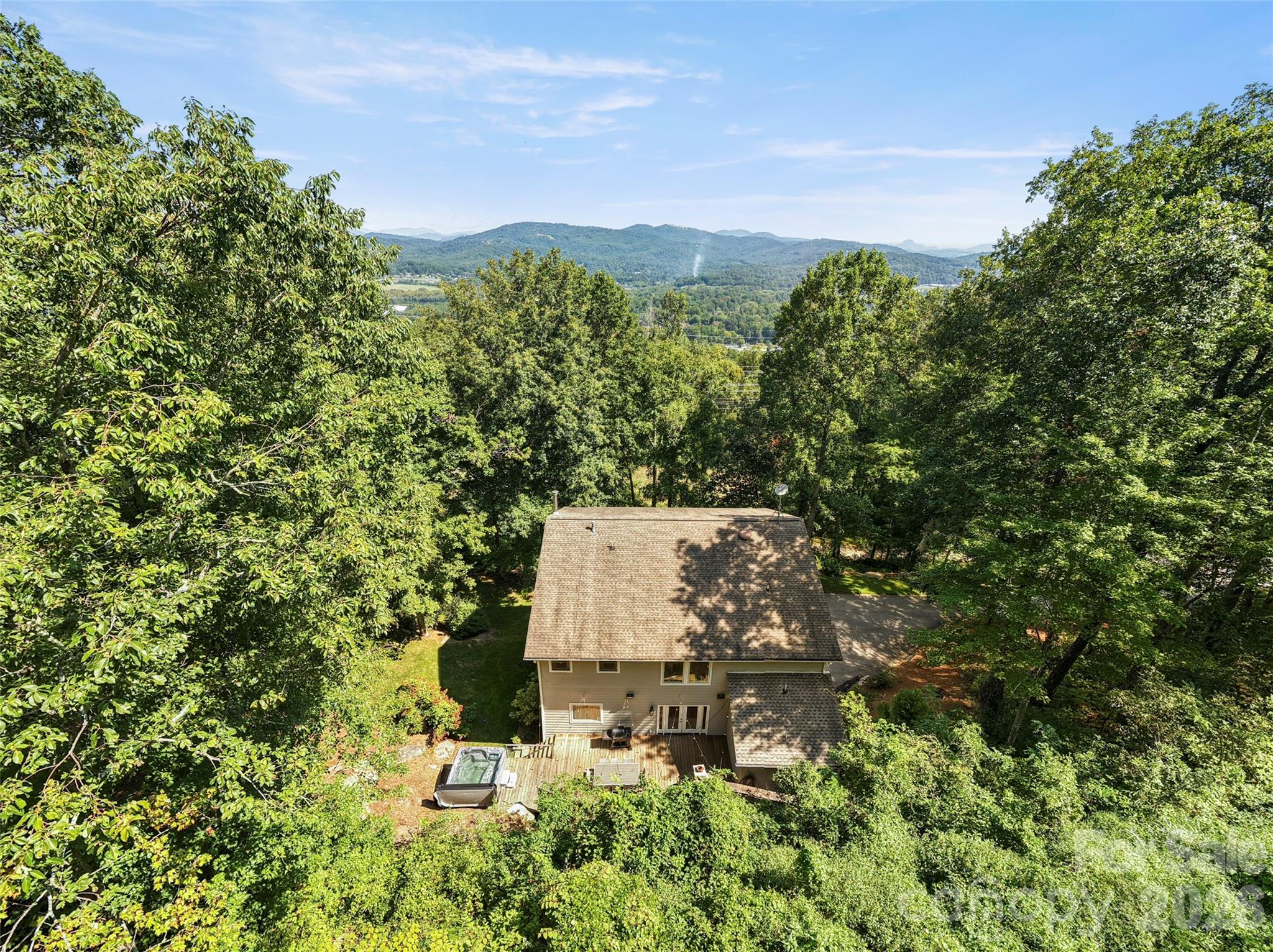 Single Family Residence at 349 View Rock Lane, Hendersonville, photo 39 of 48