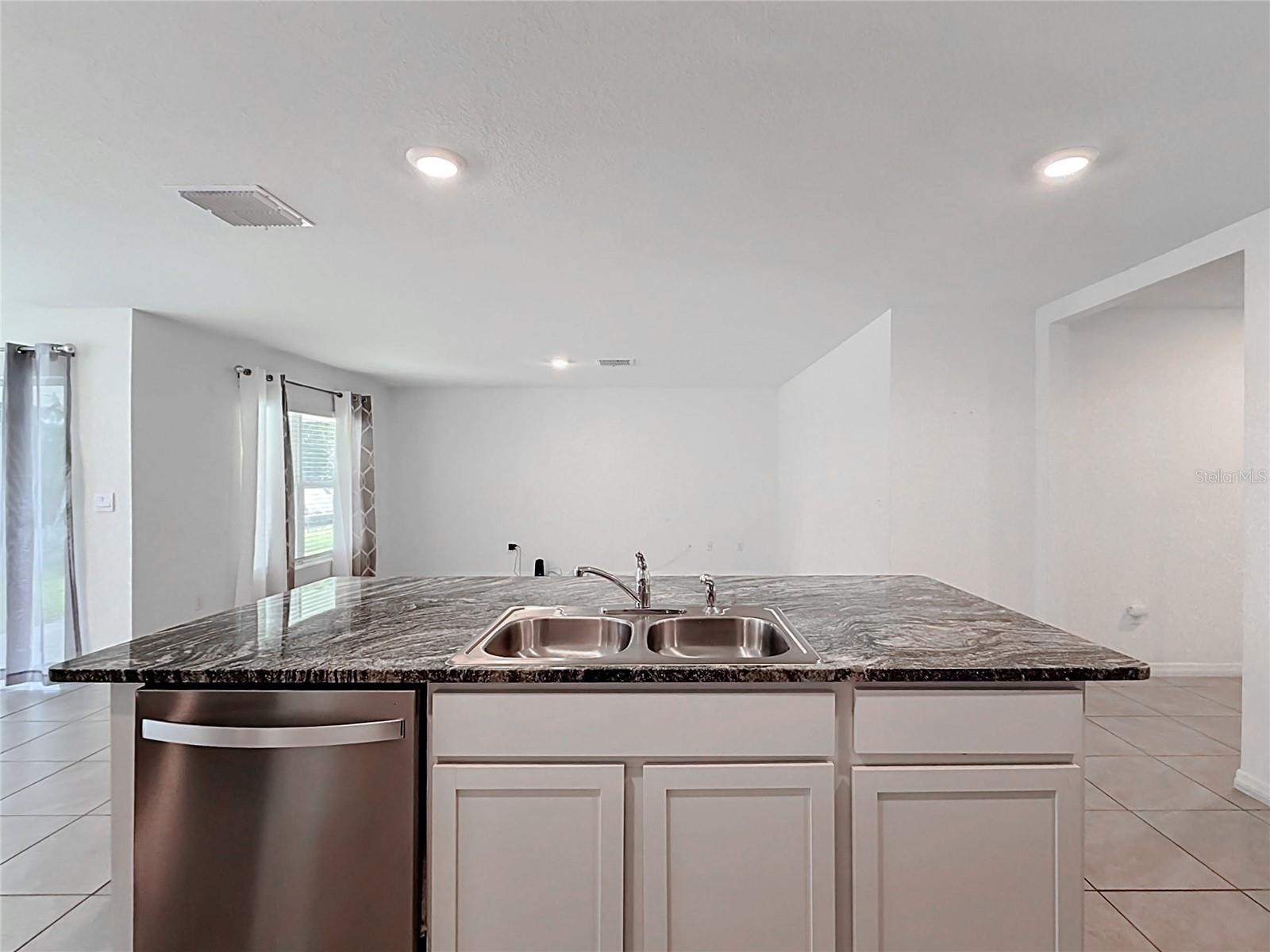 Single Family Residence at 7161 SW 135TH PL, OCALA, photo 7 of 54
