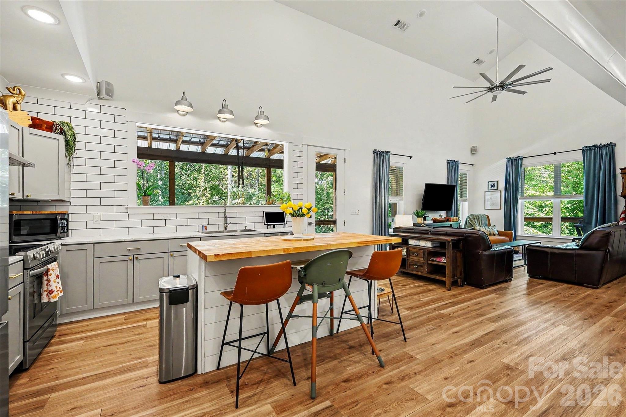 Single Family Residence at 209 Galilee Church Road, Kings Mountain, photo 12 of 47