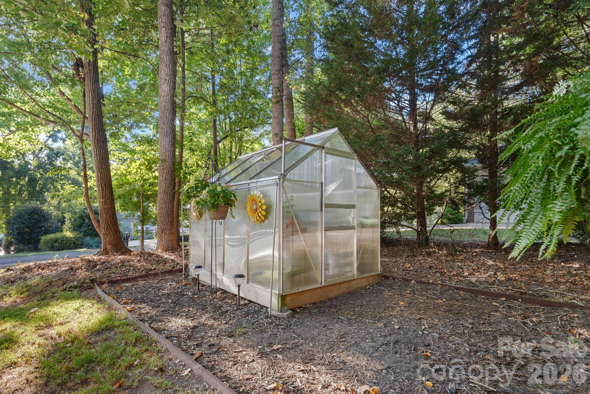 Greenhouse - 155 Culpeze Road, Mooresville