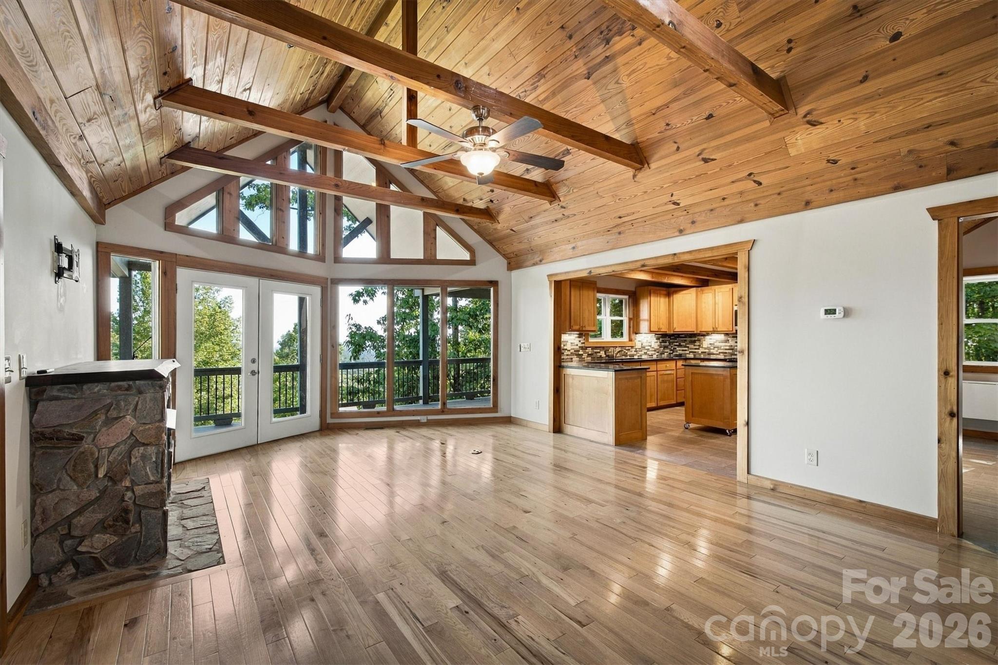Single Family Residence at 2262 Grandview Peaks Drive, Nebo, photo 14 of 39