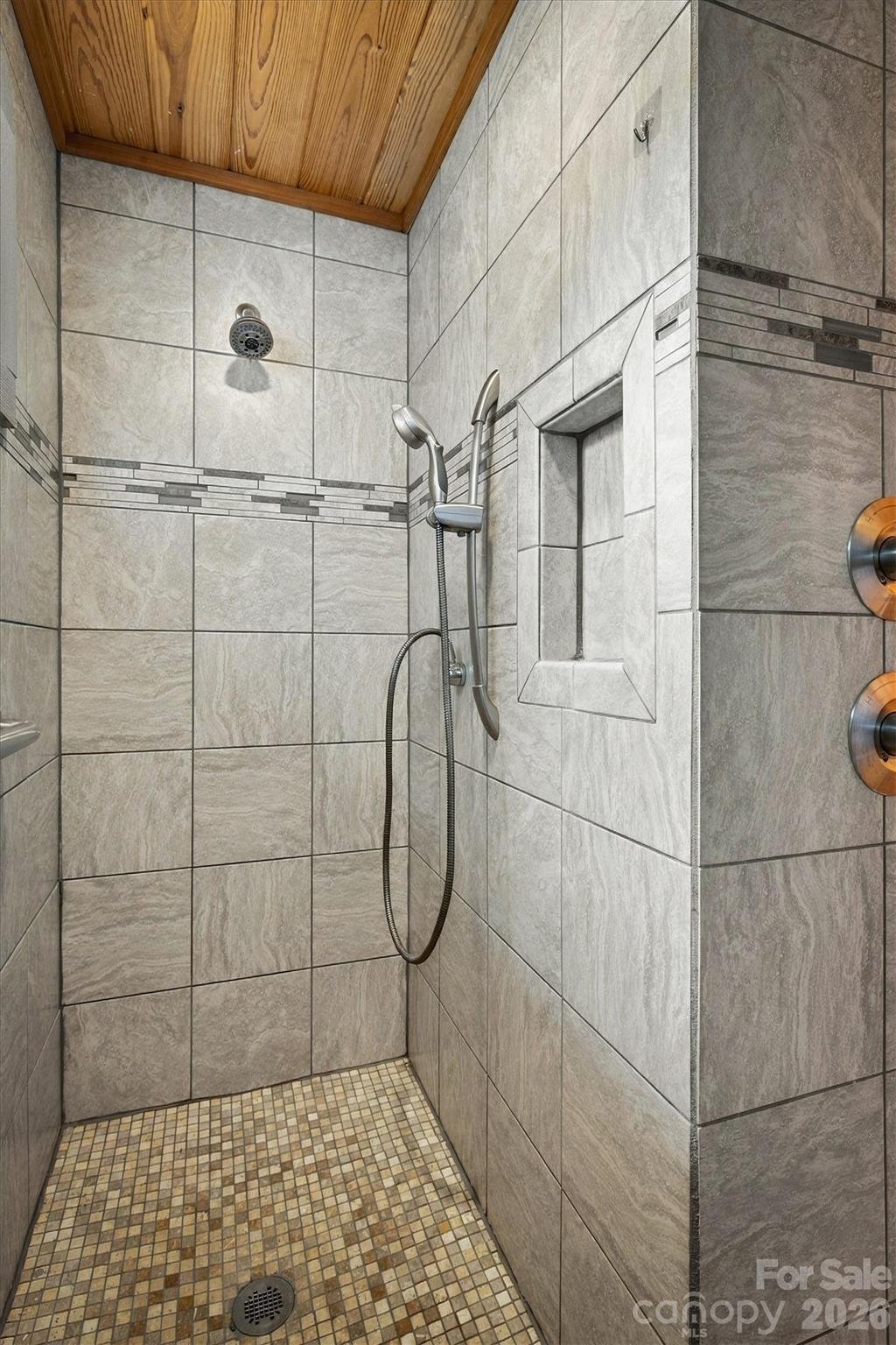 Single Family Residence at 2262 Grandview Peaks Drive, Nebo, photo 31 of 39