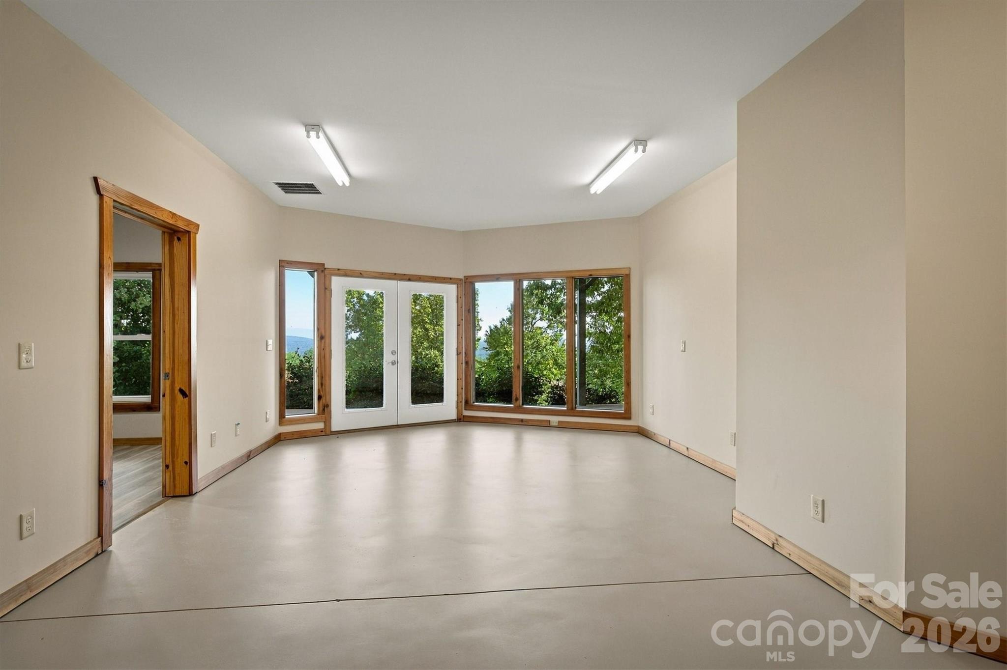 Single Family Residence at 2262 Grandview Peaks Drive, Nebo, photo 35 of 39