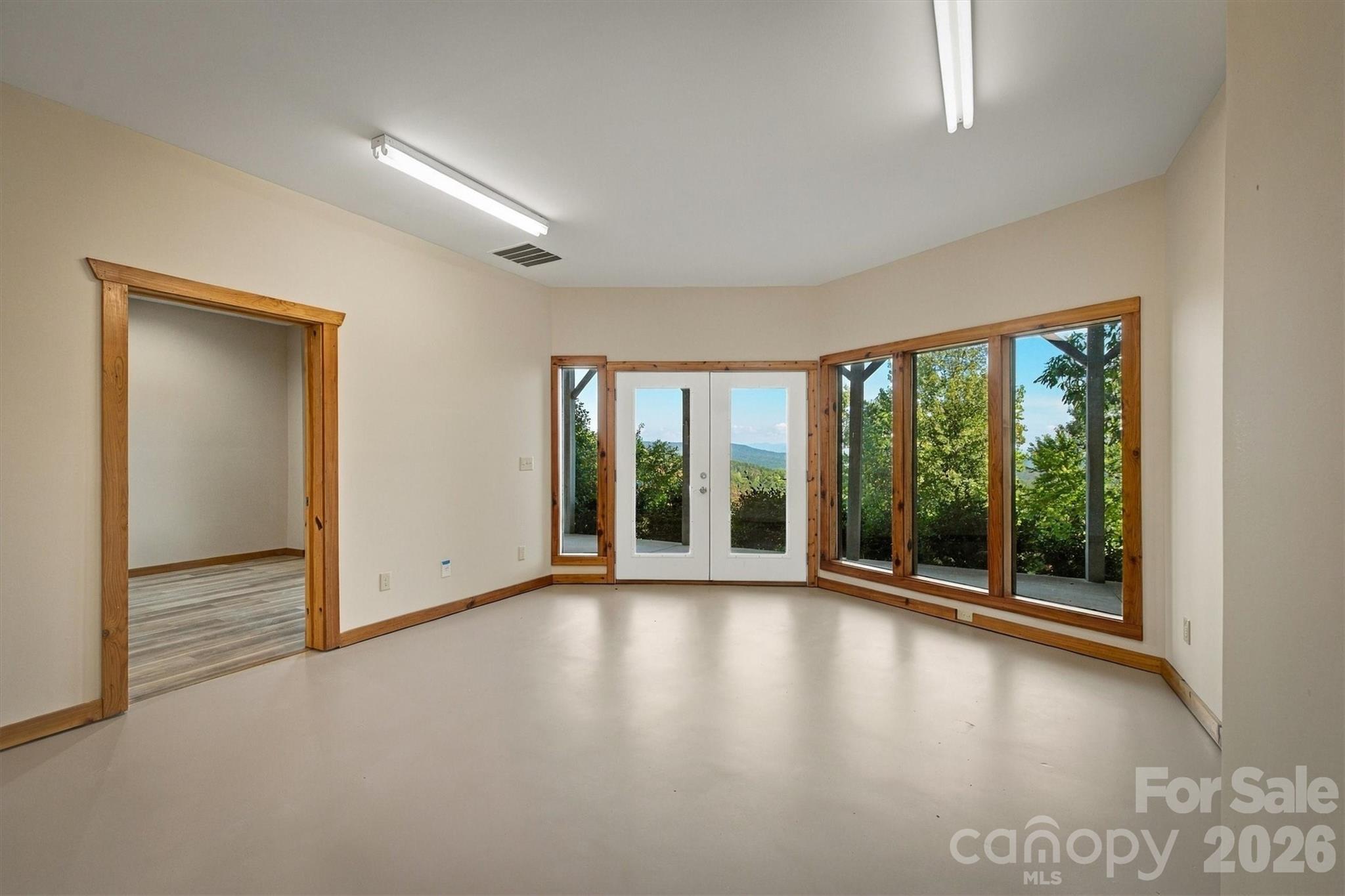 Single Family Residence at 2262 Grandview Peaks Drive, Nebo, photo 36 of 39
