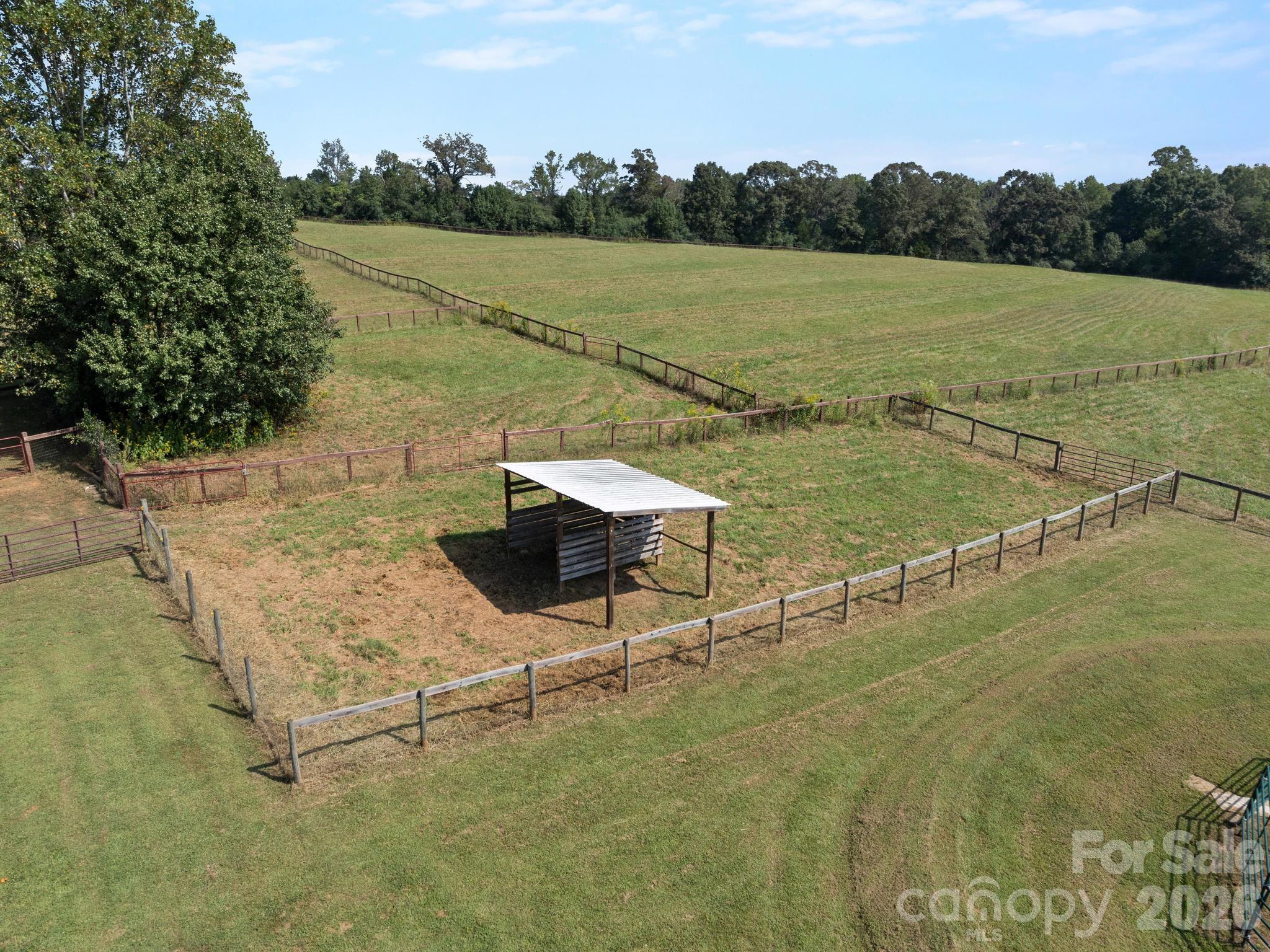 Run-in shed - 157 J A Hampton Road, Rutherfordton