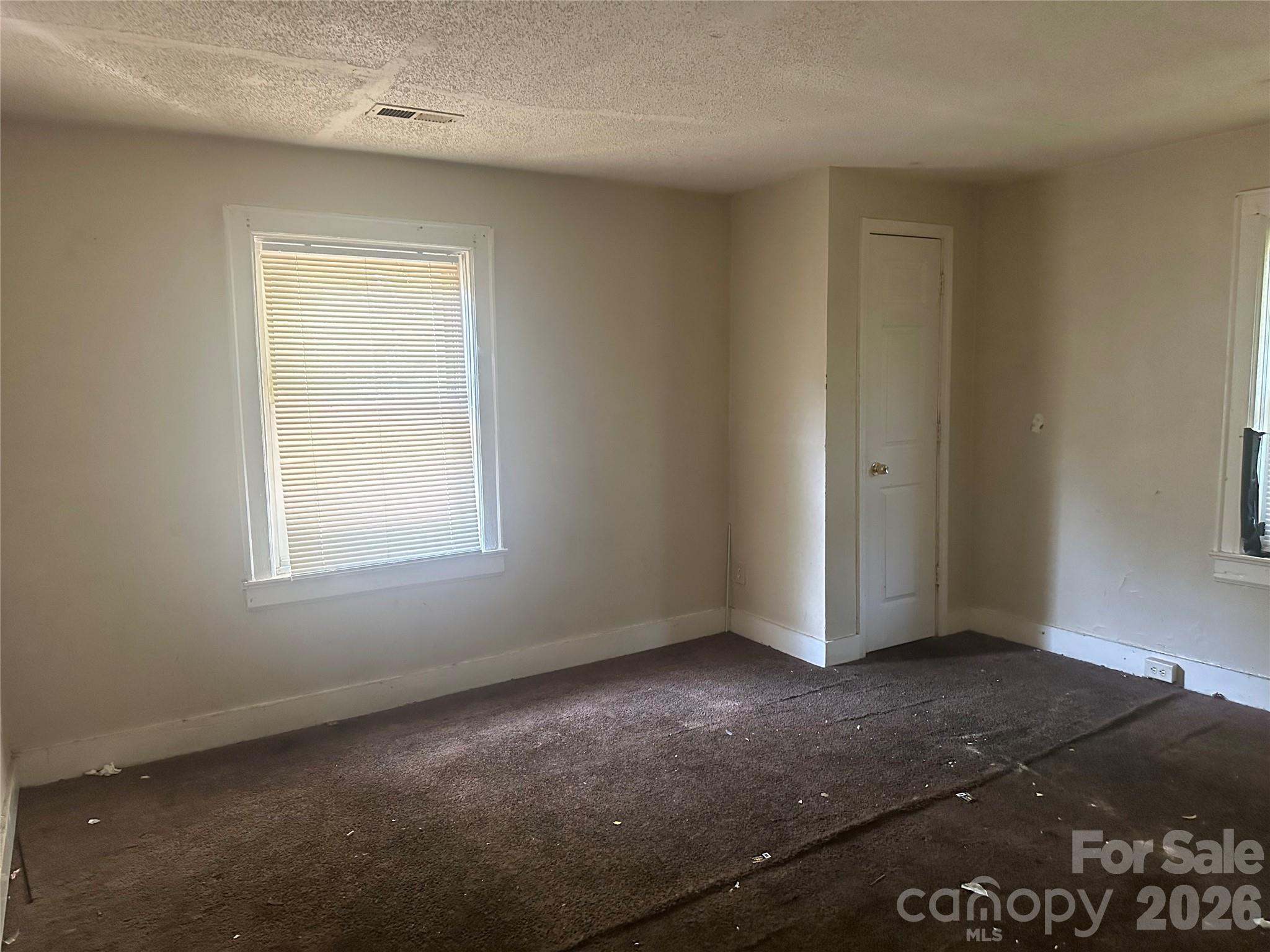 Duplex at 1028 Karendale Avenue, Charlotte, photo 10 of 14