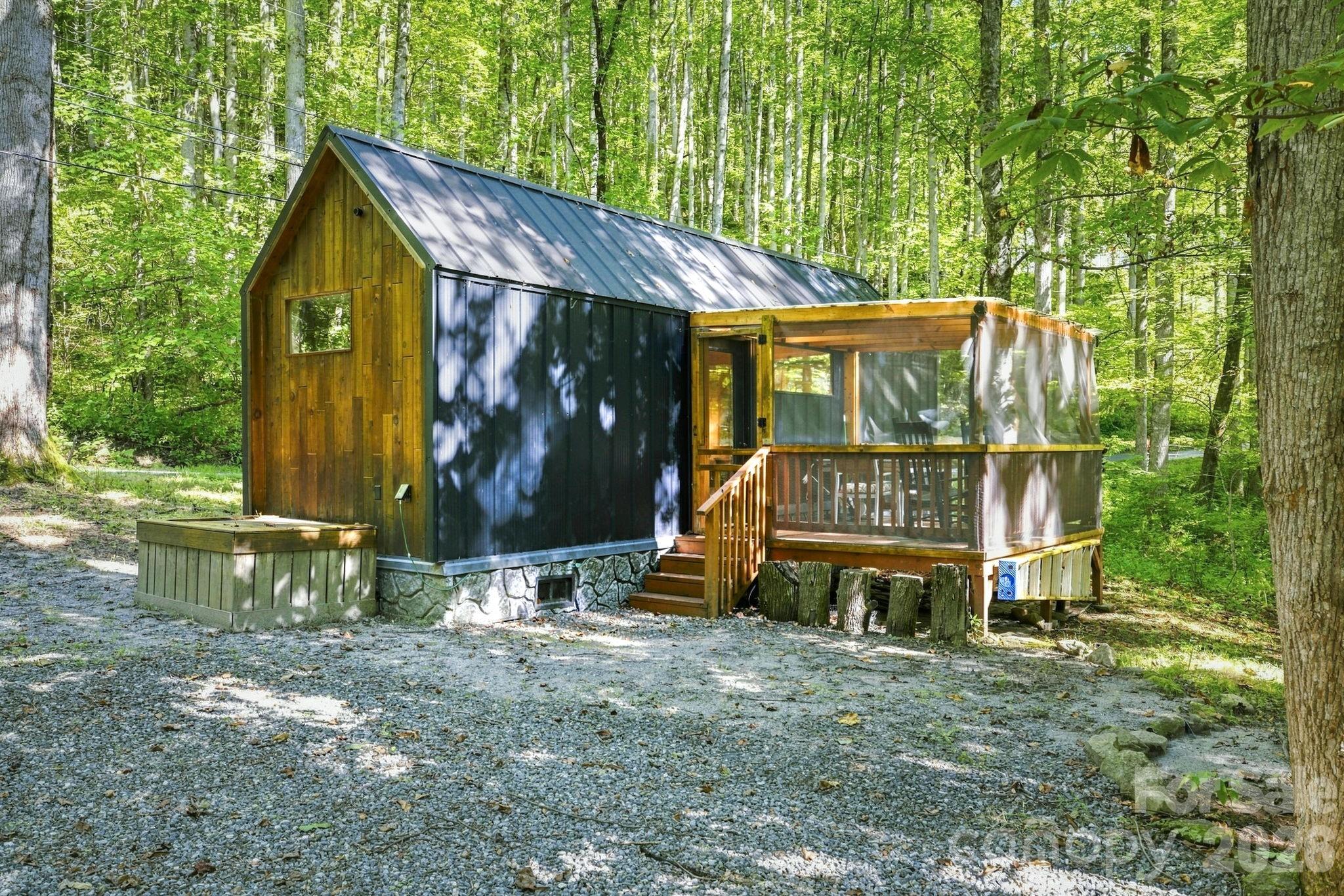 Single Family Residence at 145 Kingfisher Lane, Sylva, photo 2 of 32
