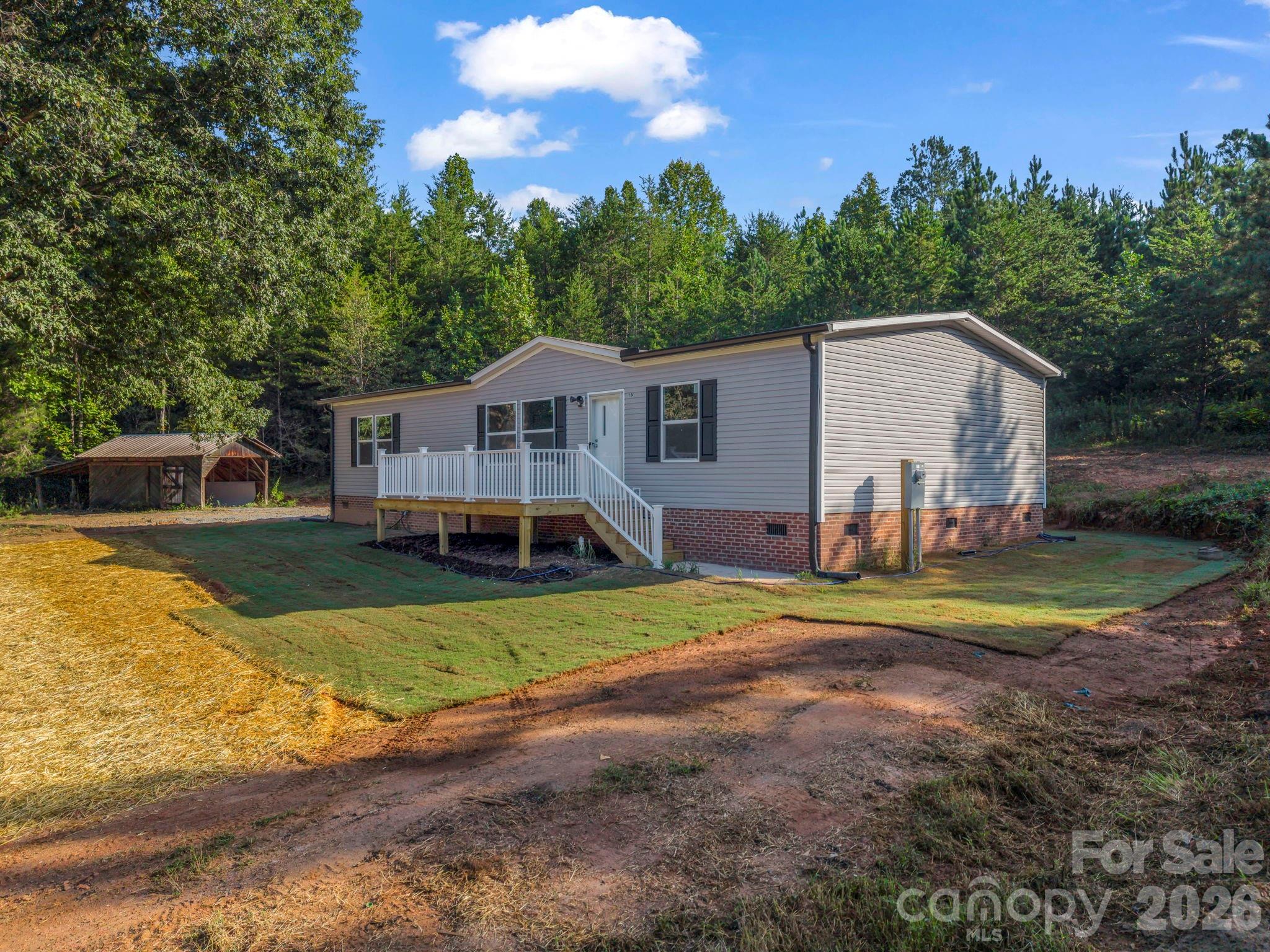 Single Family Residence at 184 Crawford Hollow, Rutherfordton, photo 3 of 47