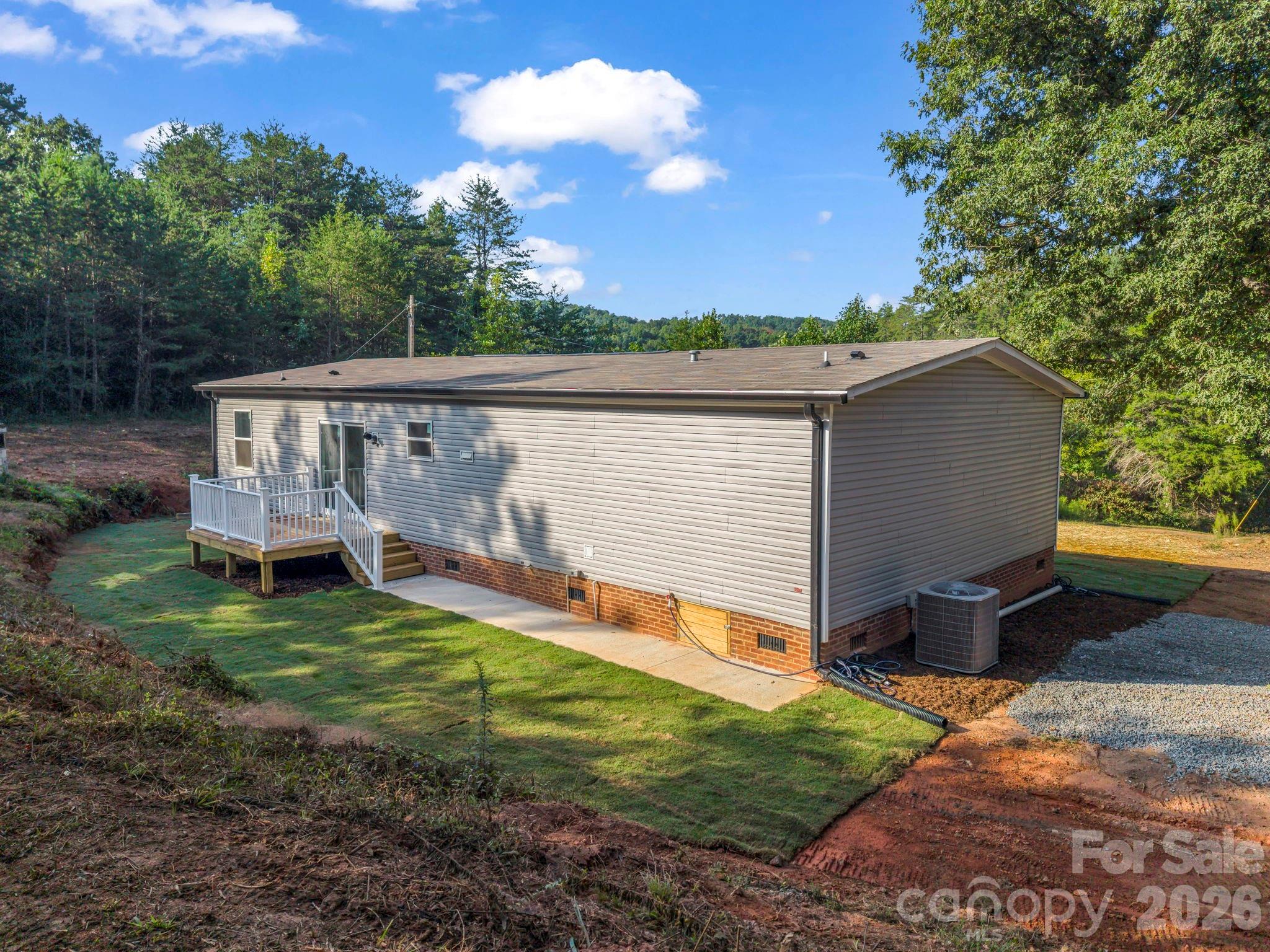Single Family Residence at 184 Crawford Hollow, Rutherfordton, photo 5 of 47