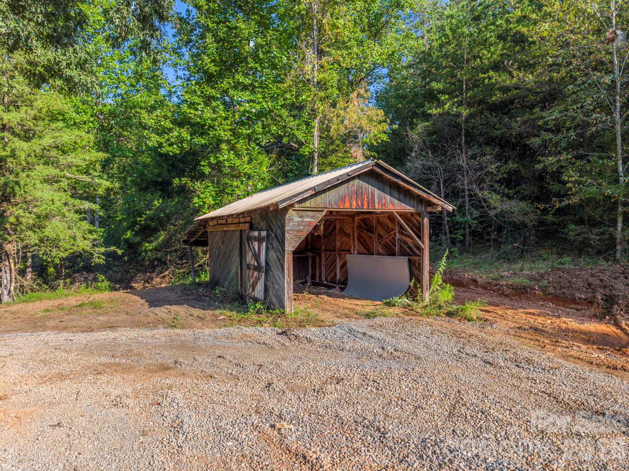 Barn/Parking Shed - 184 Crawford Hollow, Rutherfordton